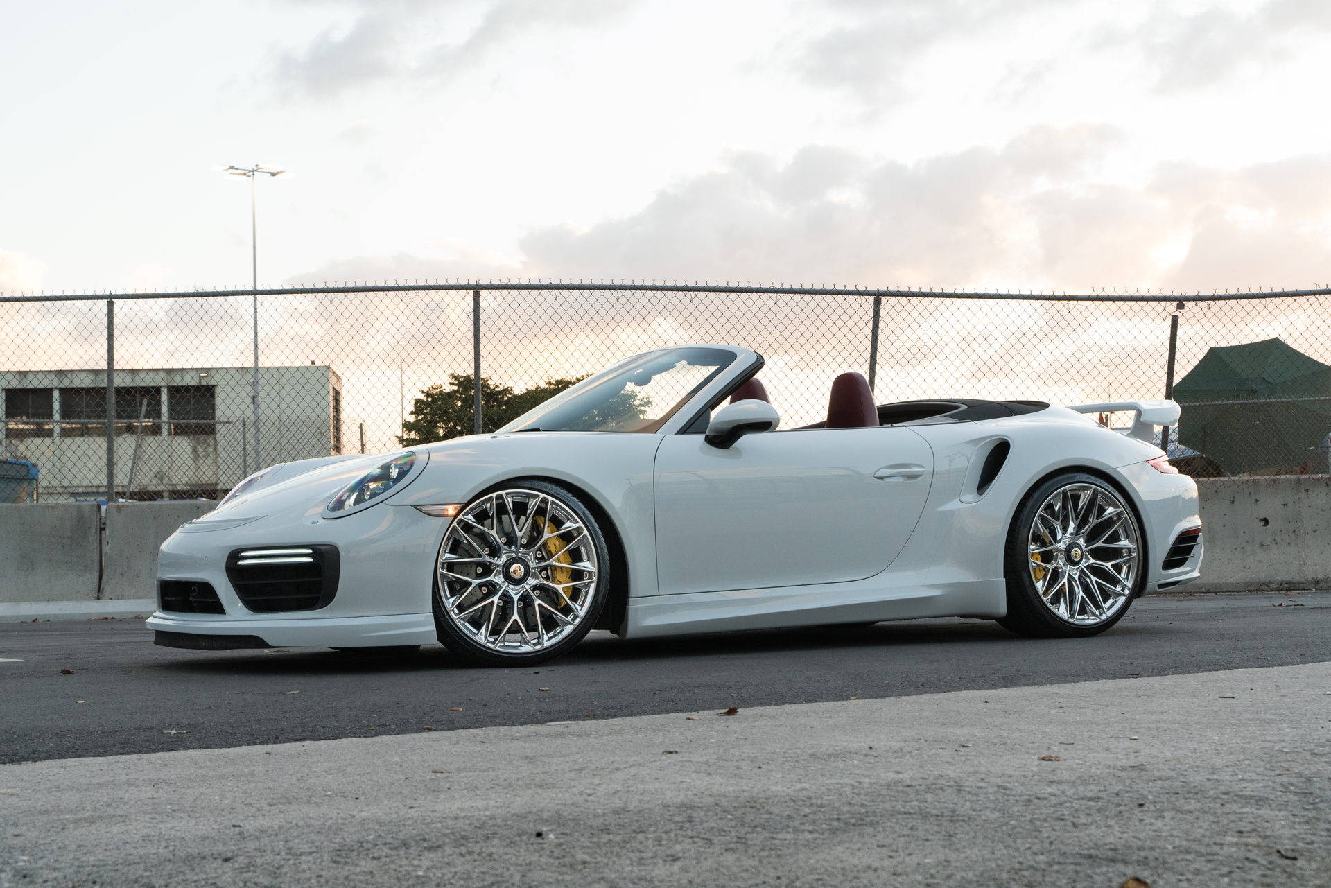 Porsche 997 on HRE P200