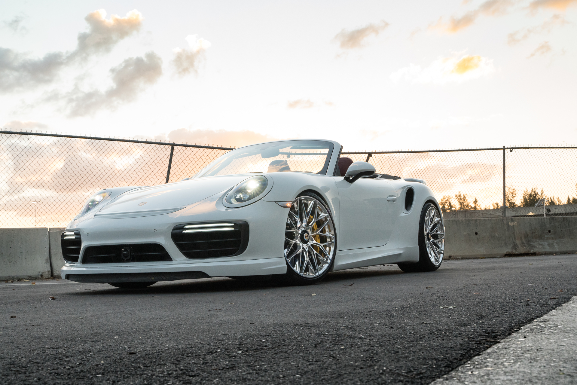 Porsche 997 on HRE P200