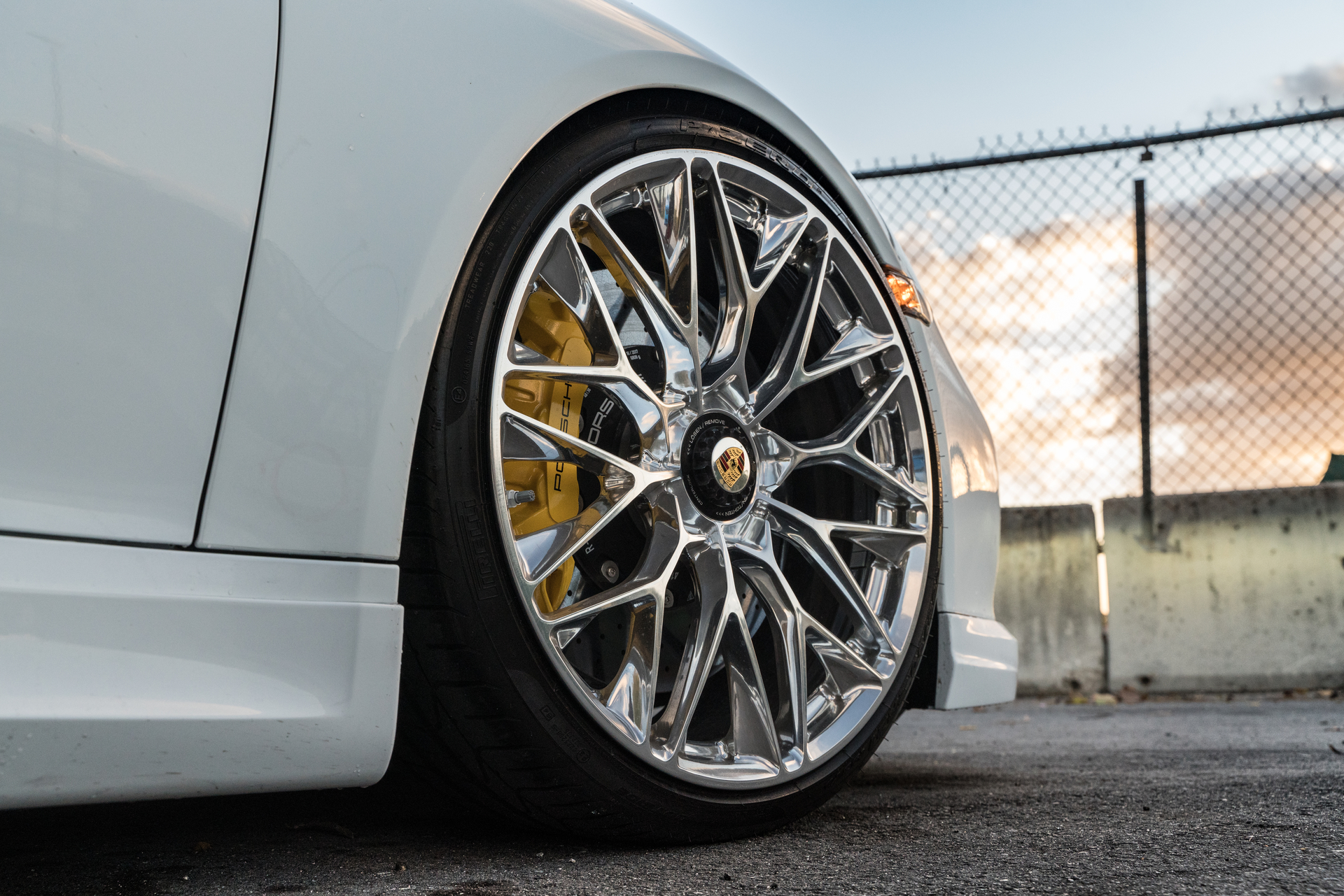 Porsche 997 on HRE P200