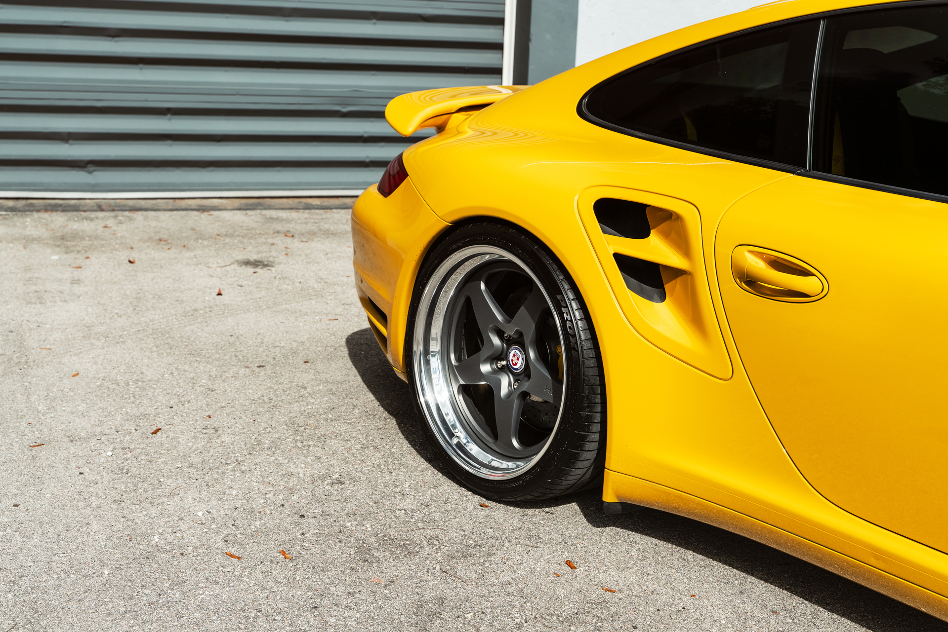 Porsche 997 on HRE 527
