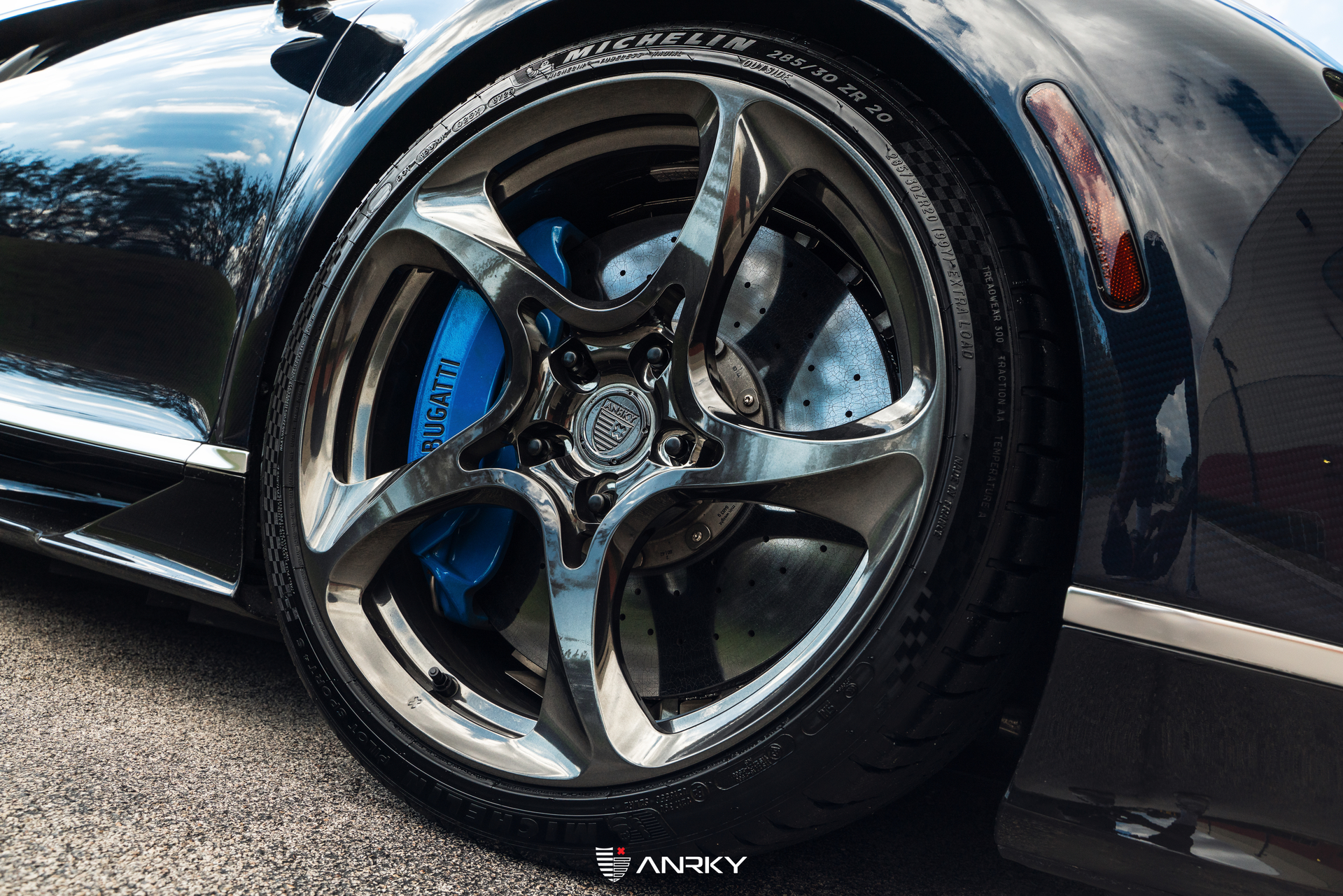 Bugatti Chiron | on ANRKY XR-105 | Mirror Polished Smoke