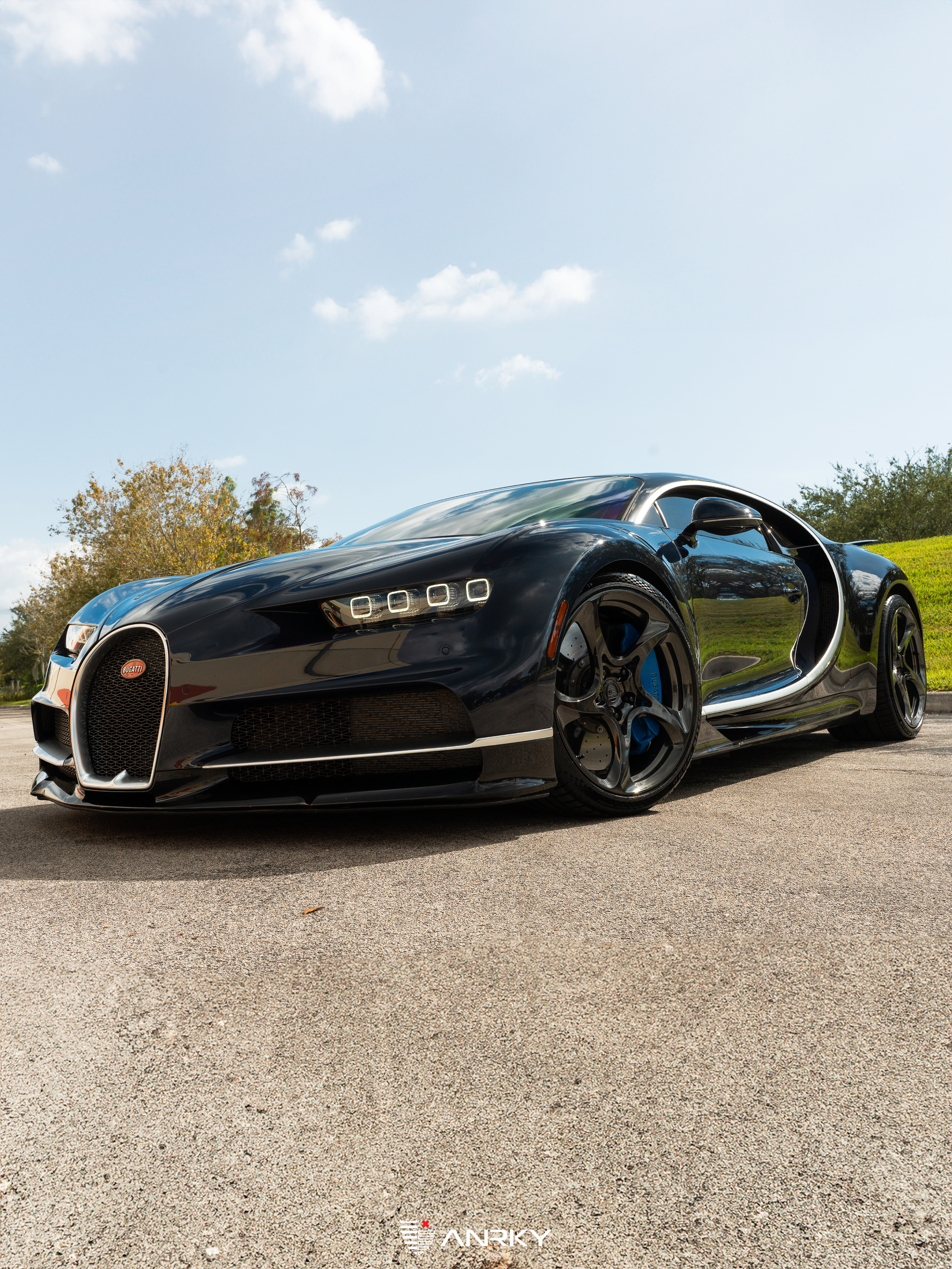 Bugatti Chiron | on ANRKY XR-105 | Mirror Polished Smoke