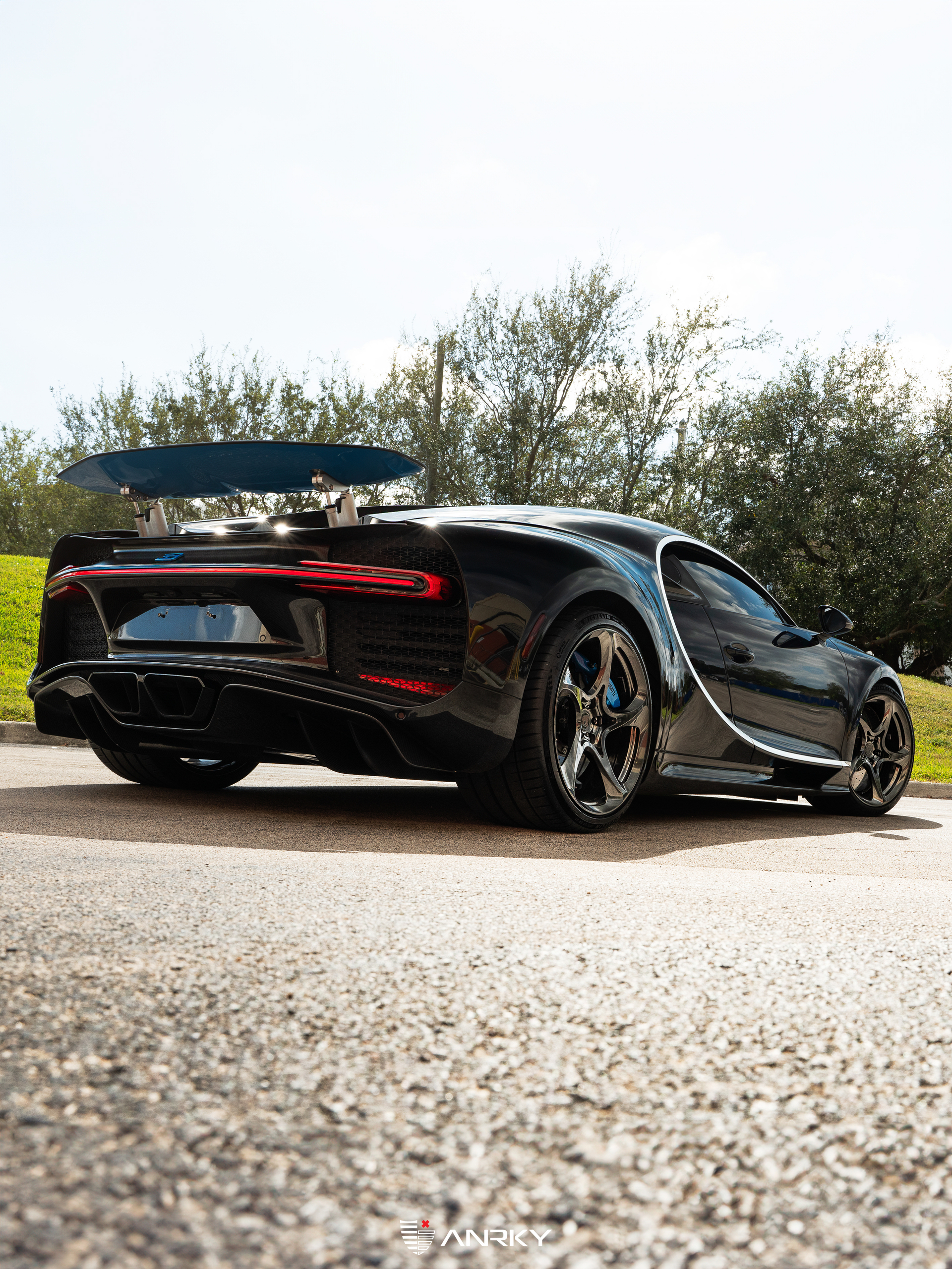Bugatti Chiron | on ANRKY XR-105 | Mirror Polished Smoke