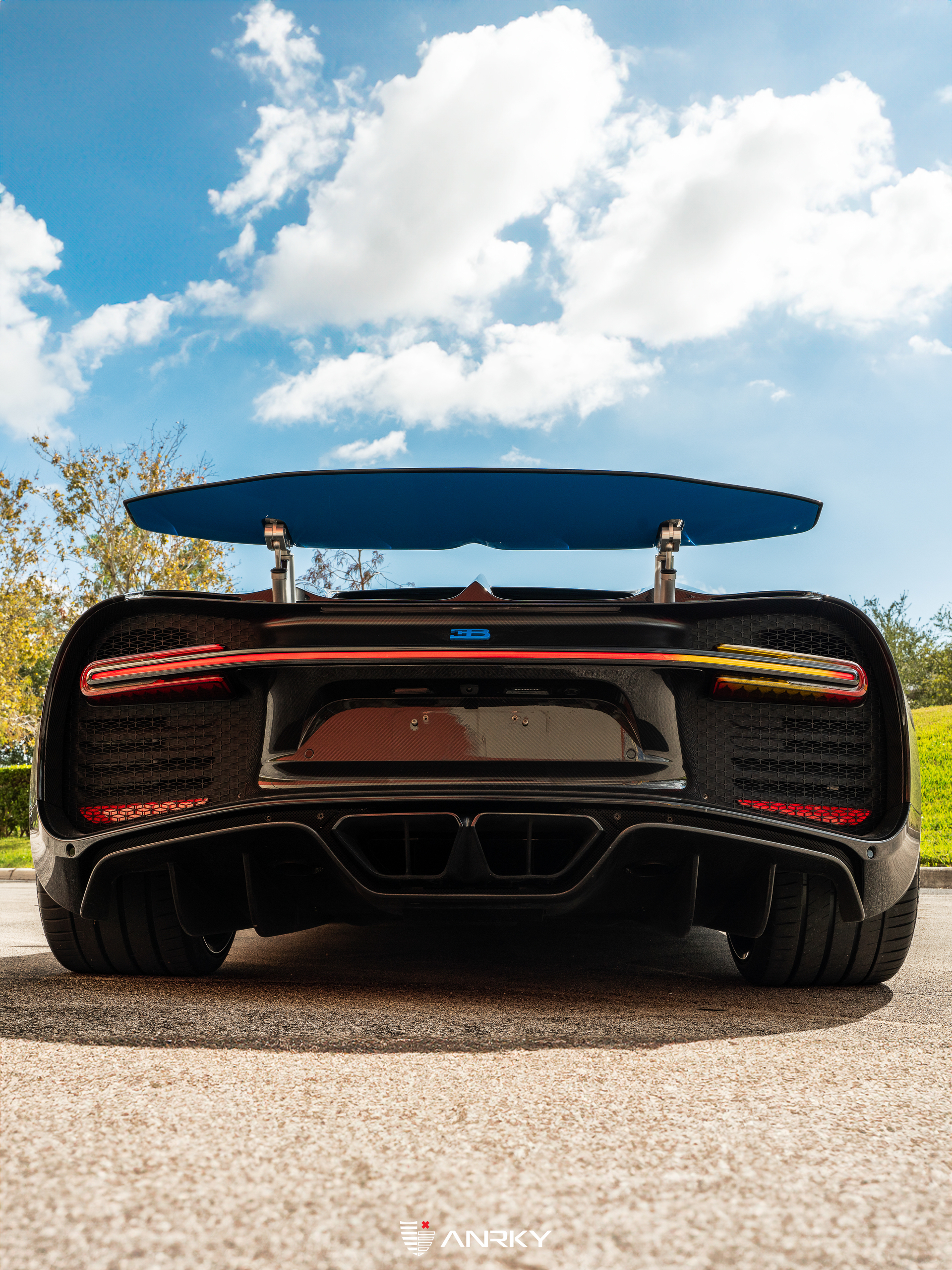 Bugatti Chiron | on ANRKY XR-105 | Mirror Polished Smoke