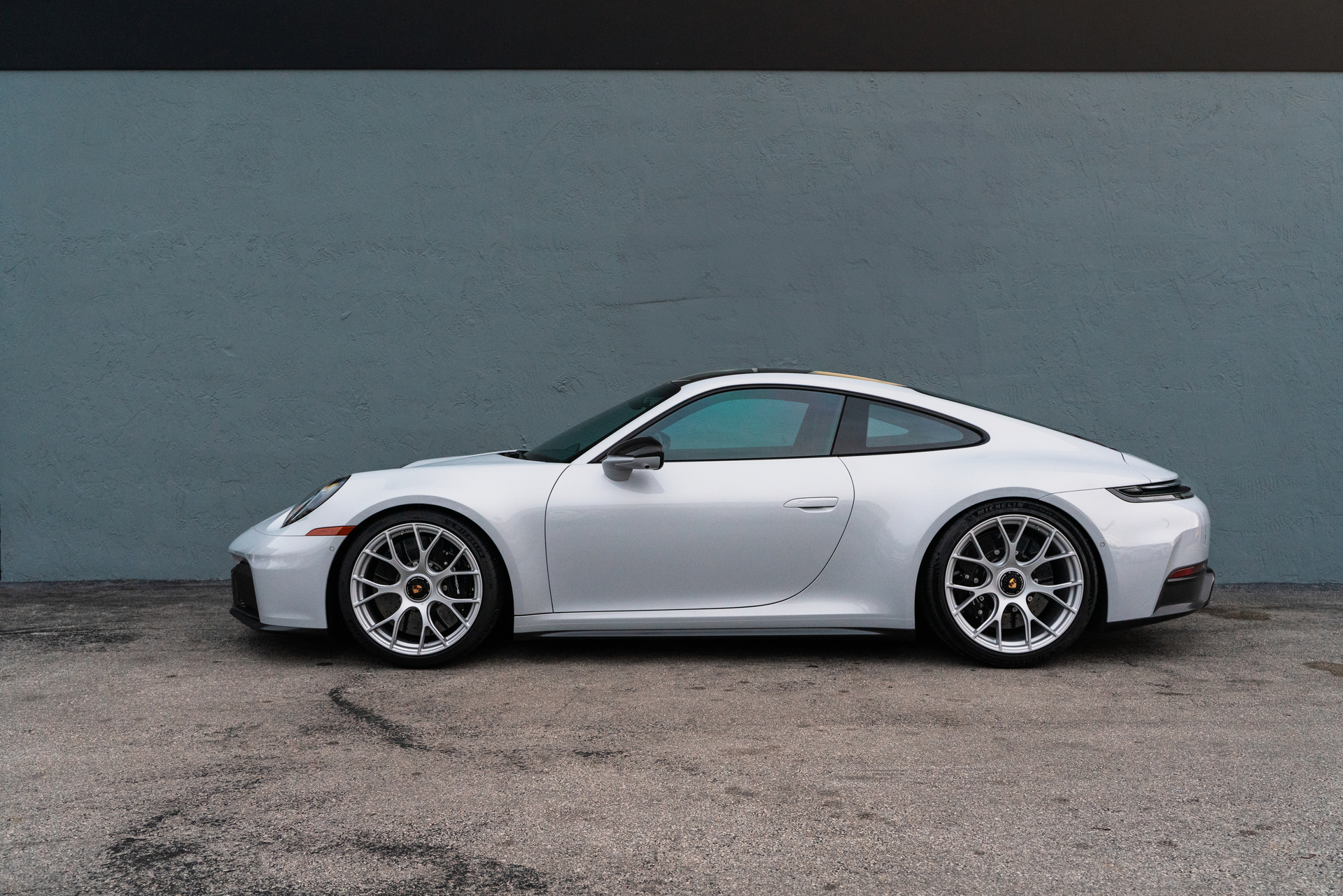 Porsche 992.2 Carrera on 520M IPE WHEELS MAGNESIUM