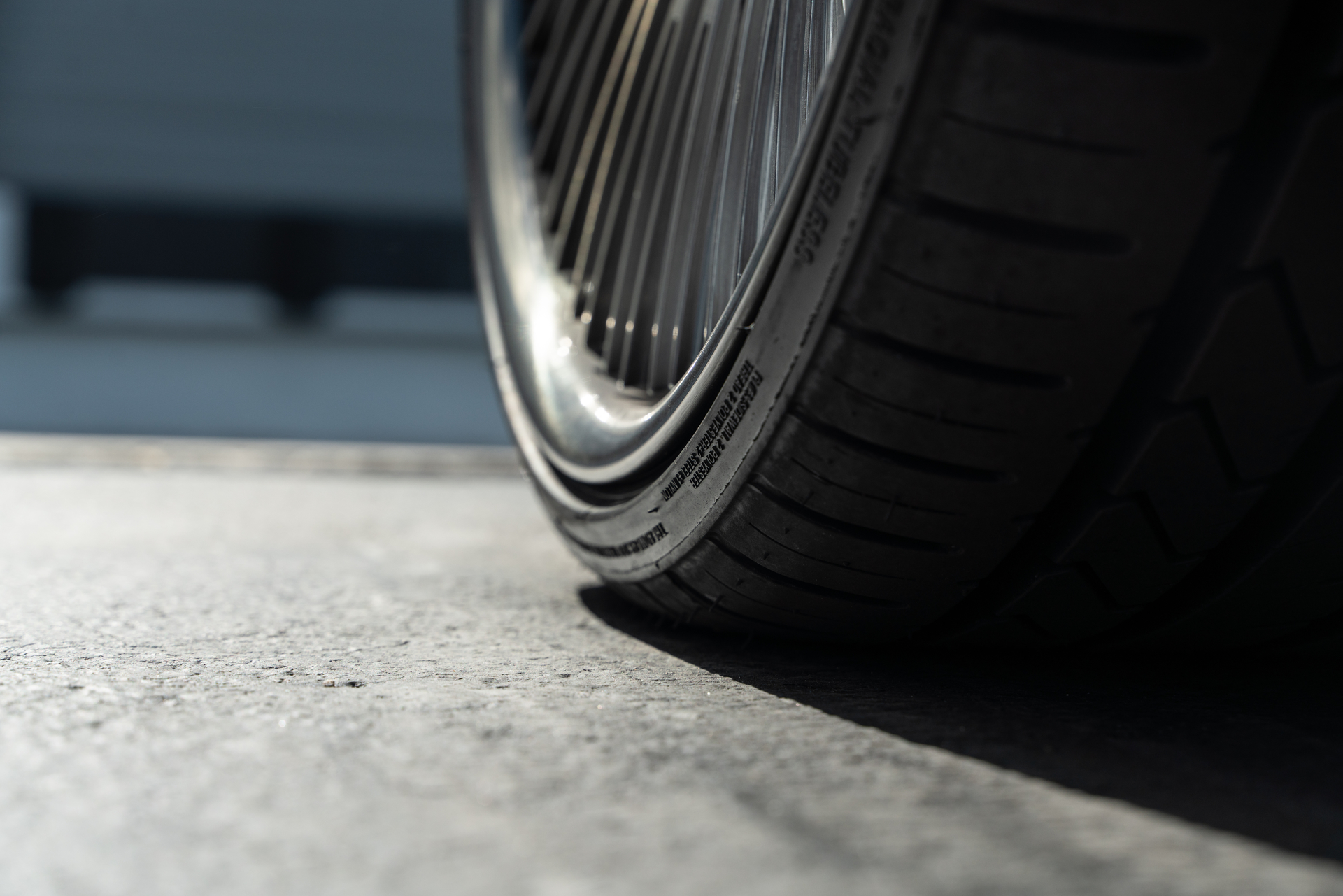 Rolls Royce Cullinan on Mansory Wheels and Body