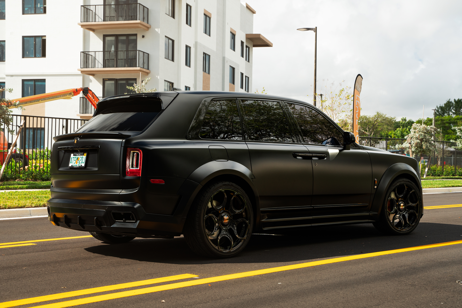 Rolls Royce Cullinan on Novitec Wheels