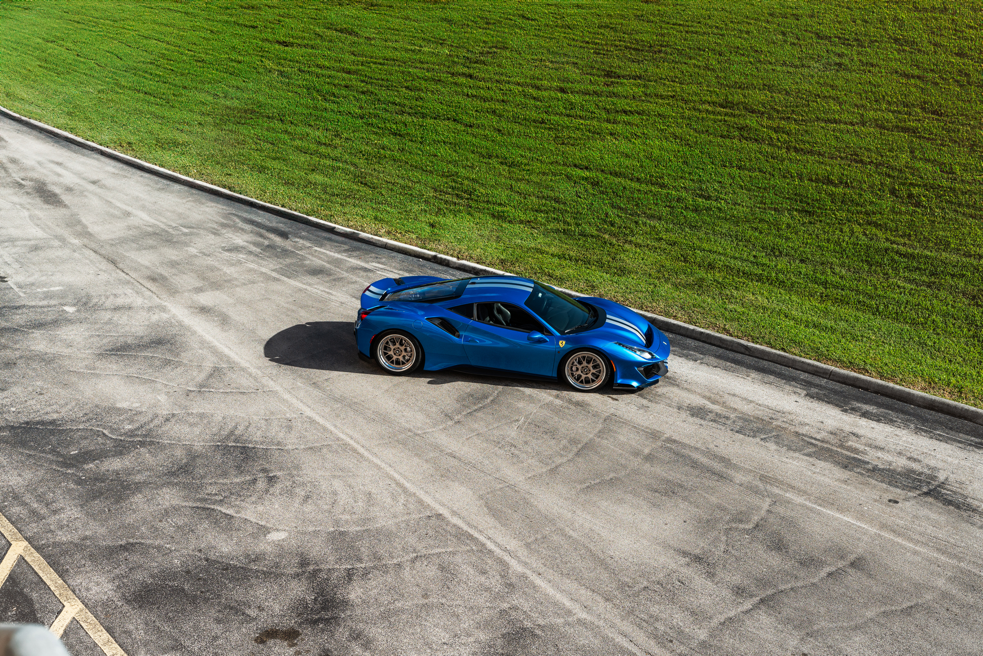 Ferrari 488 Pista on 1886 Wheels