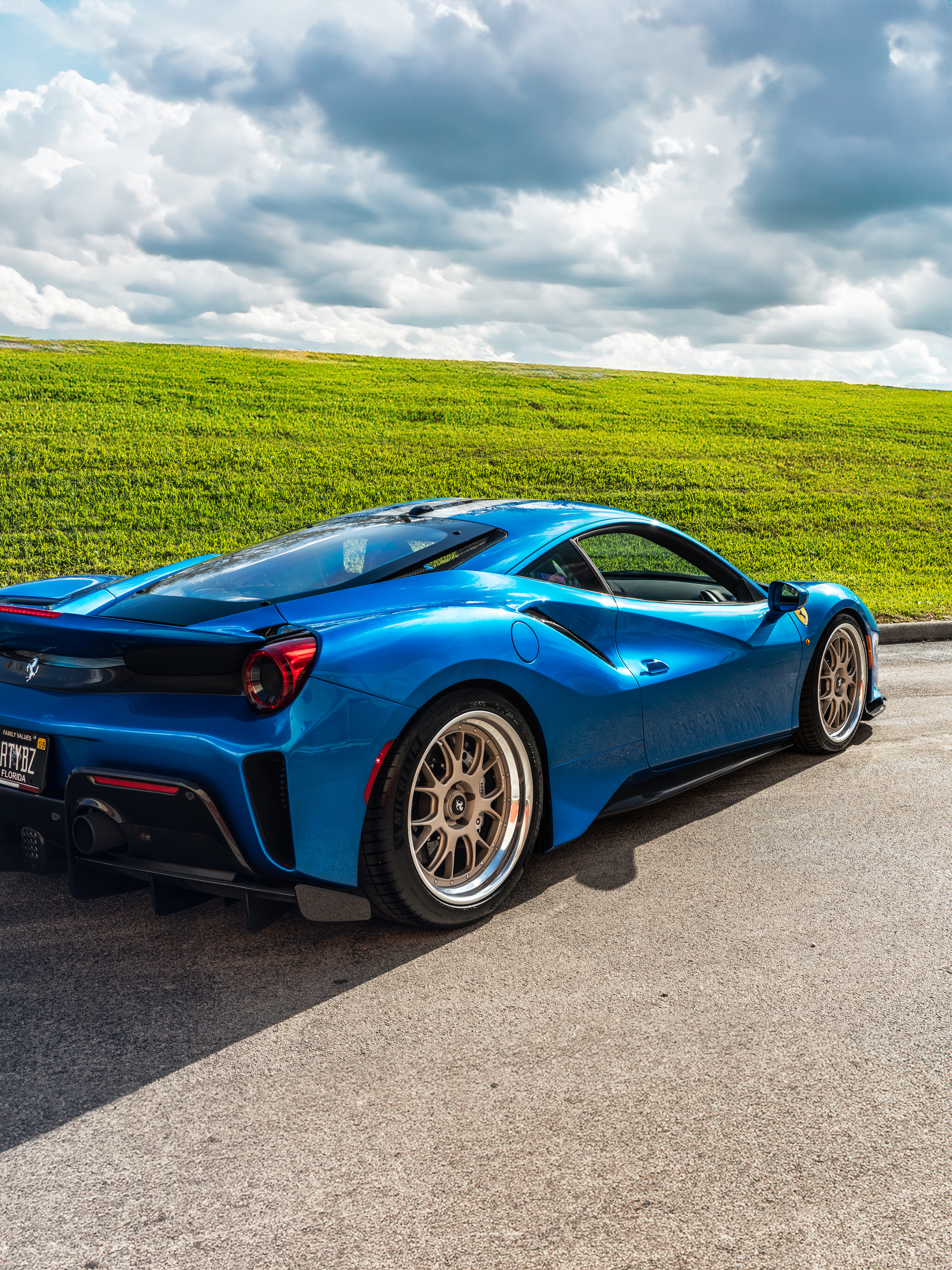 Ferrari 488 Pista on 1886 Wheels
