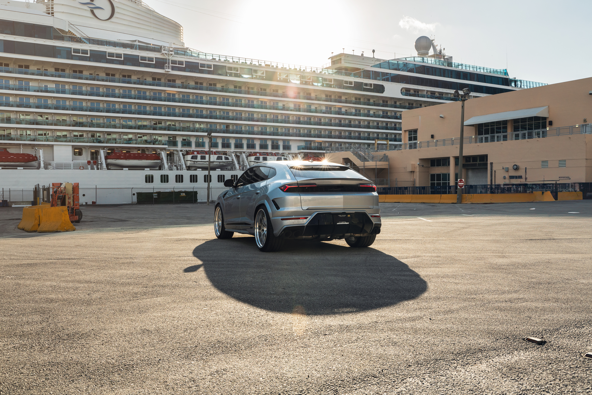 Lamborghini URUS on 1886 Wheels
