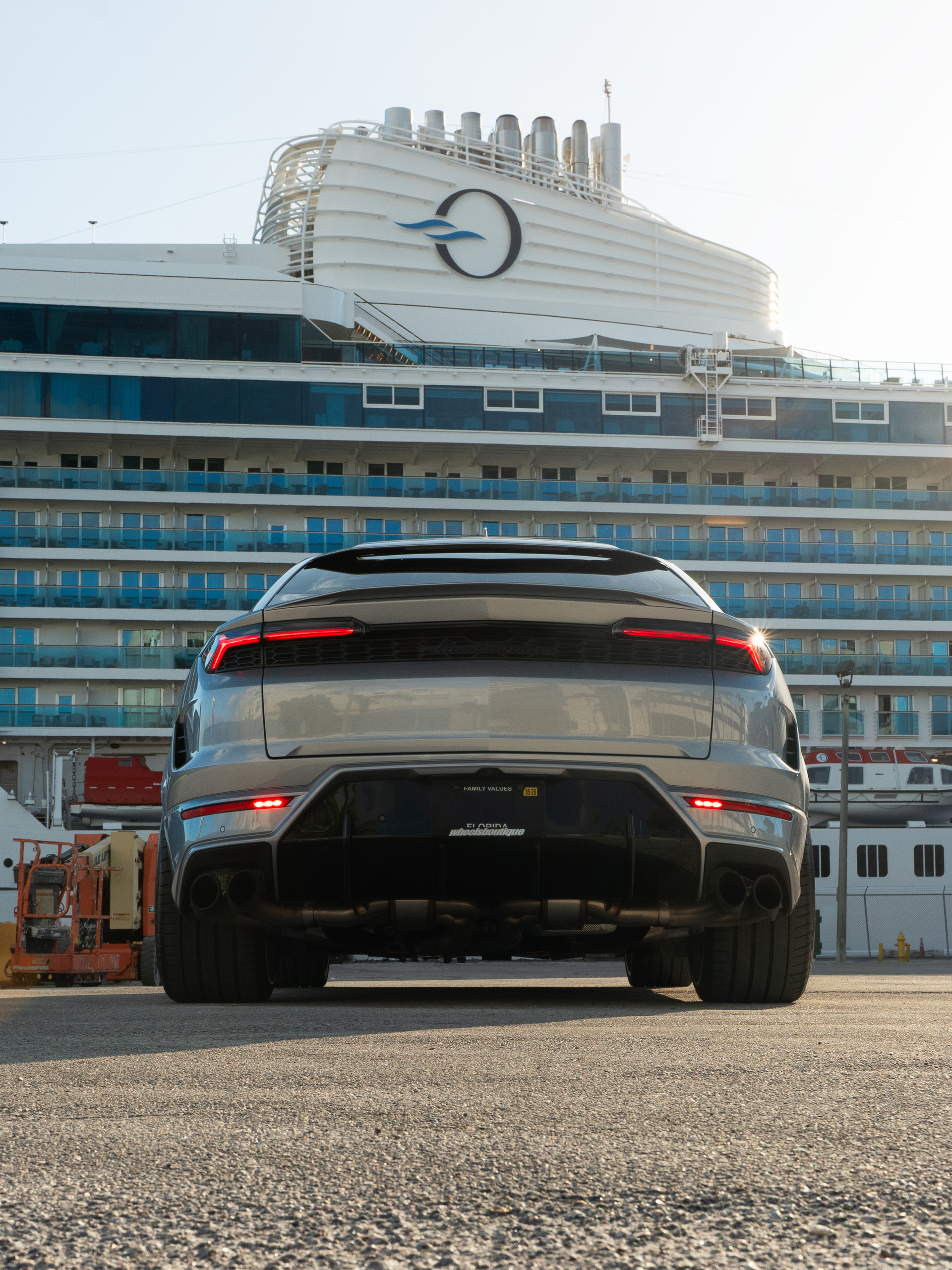 Lamborghini URUS on 1886 Wheels