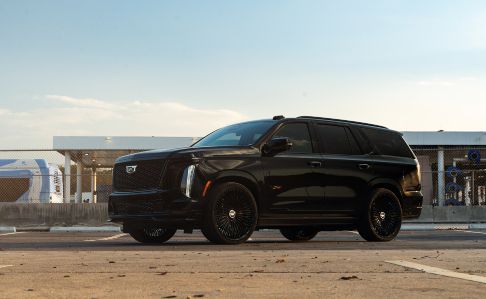 Cadillac Escalade | Black Raven | on 1886 G007 | Gloss Black
