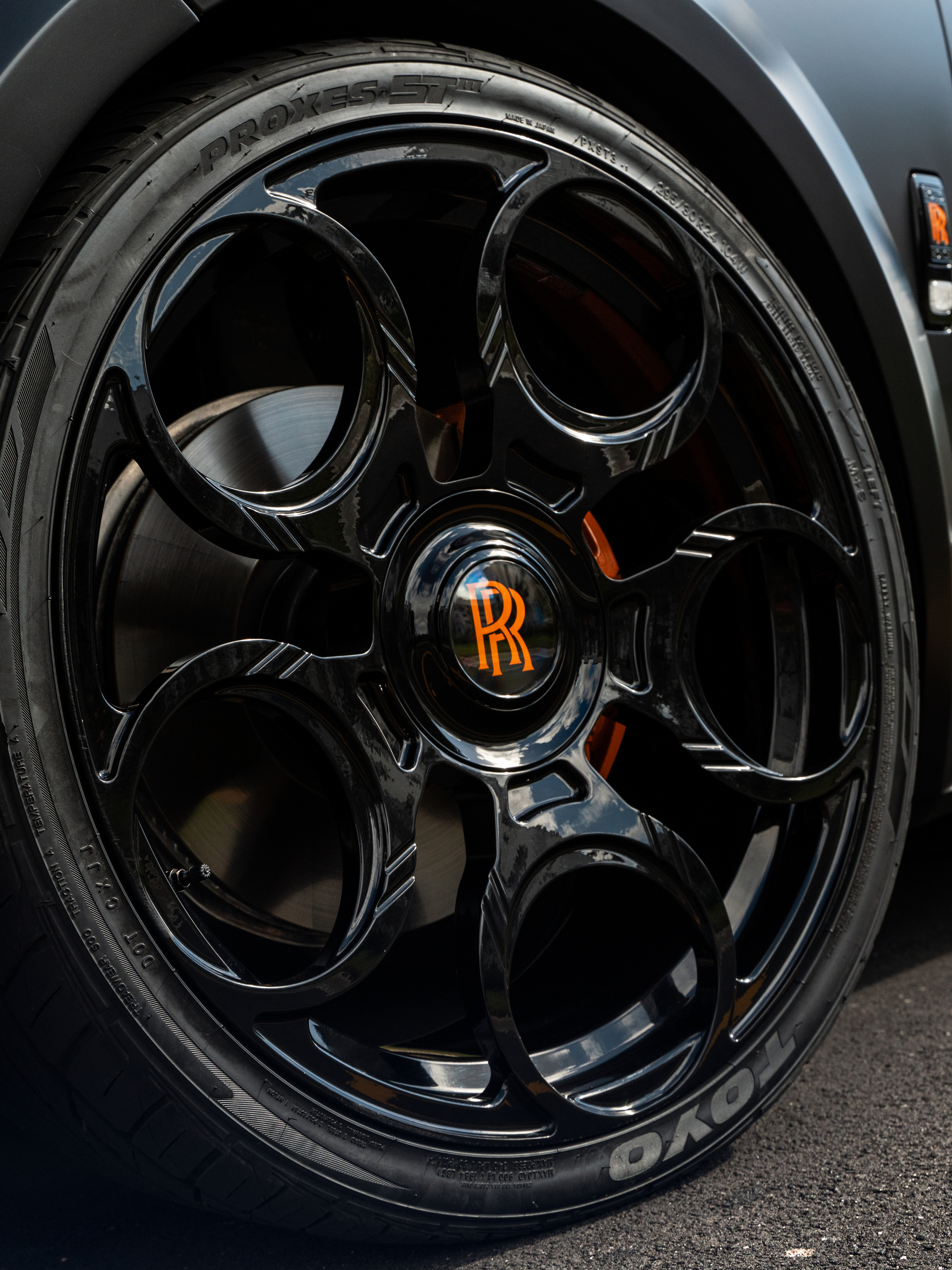 Rolls Royce Cullinan on Novitec Wheels