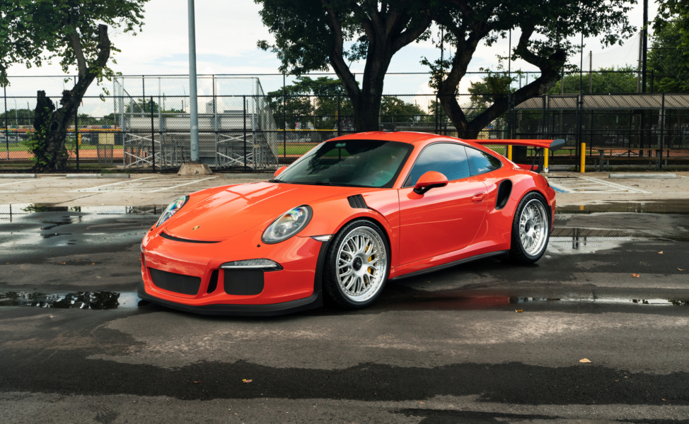 Porsche 992 GT3 on 1886 wheels