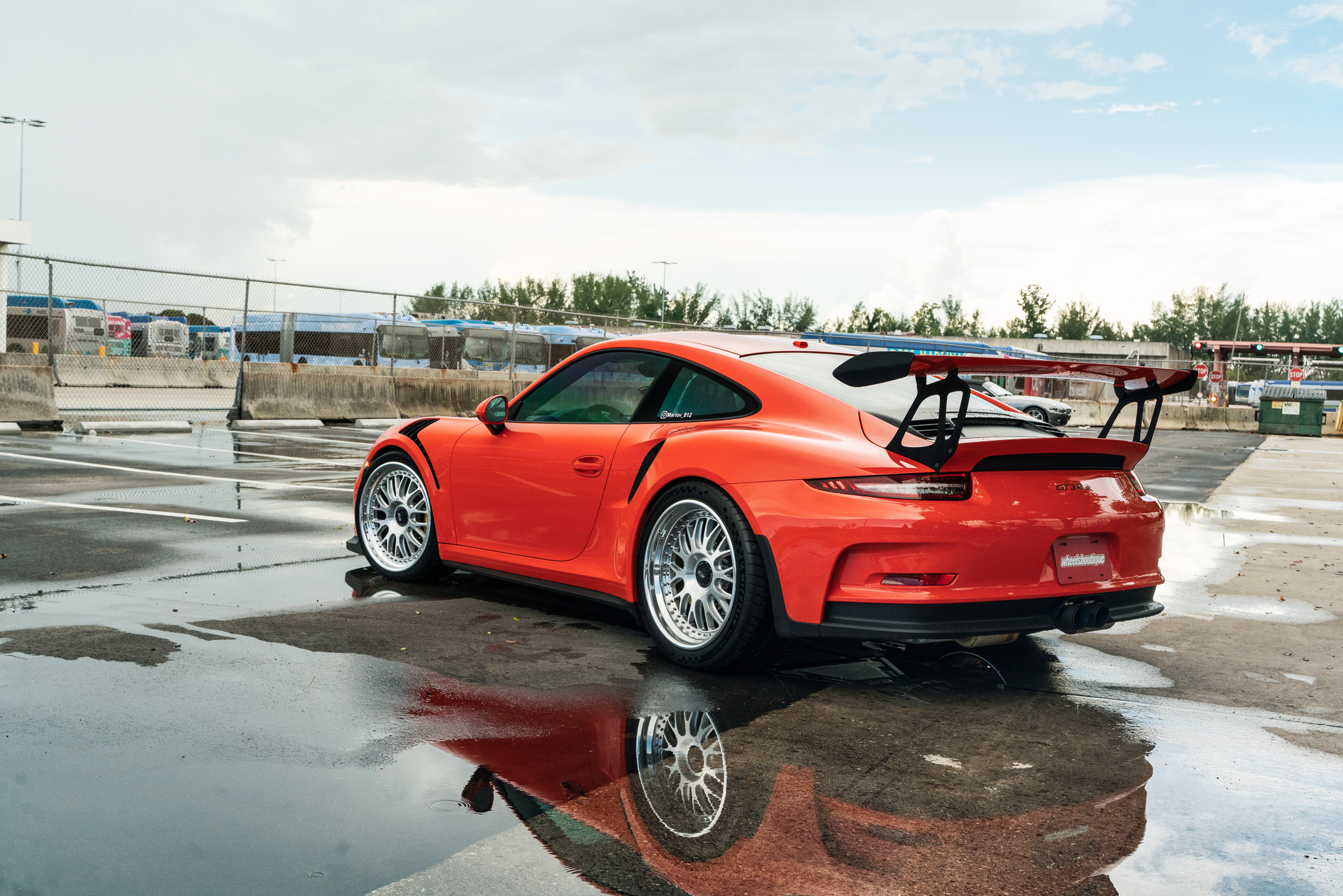 Porsche 992 GT3 on 1886 wheels