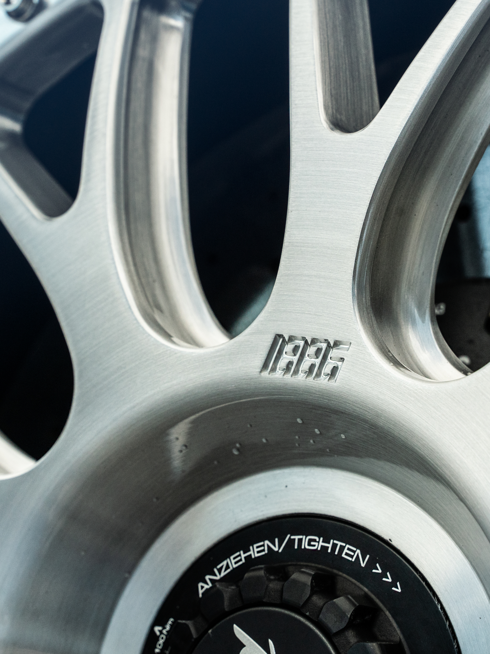 Porsche 992 GT3 on 1886 wheels