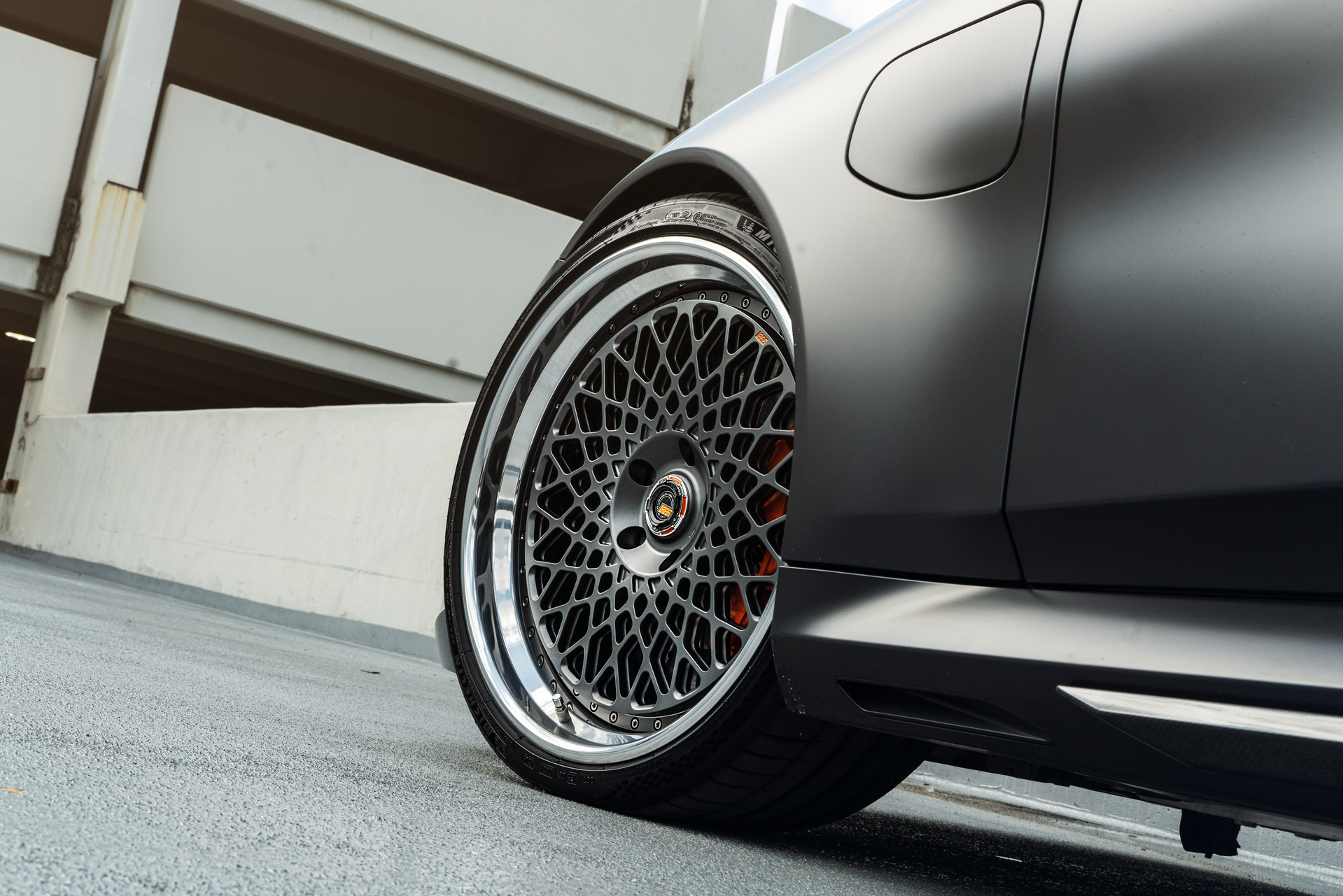 BMW G90 M5 on 1886 Wheels