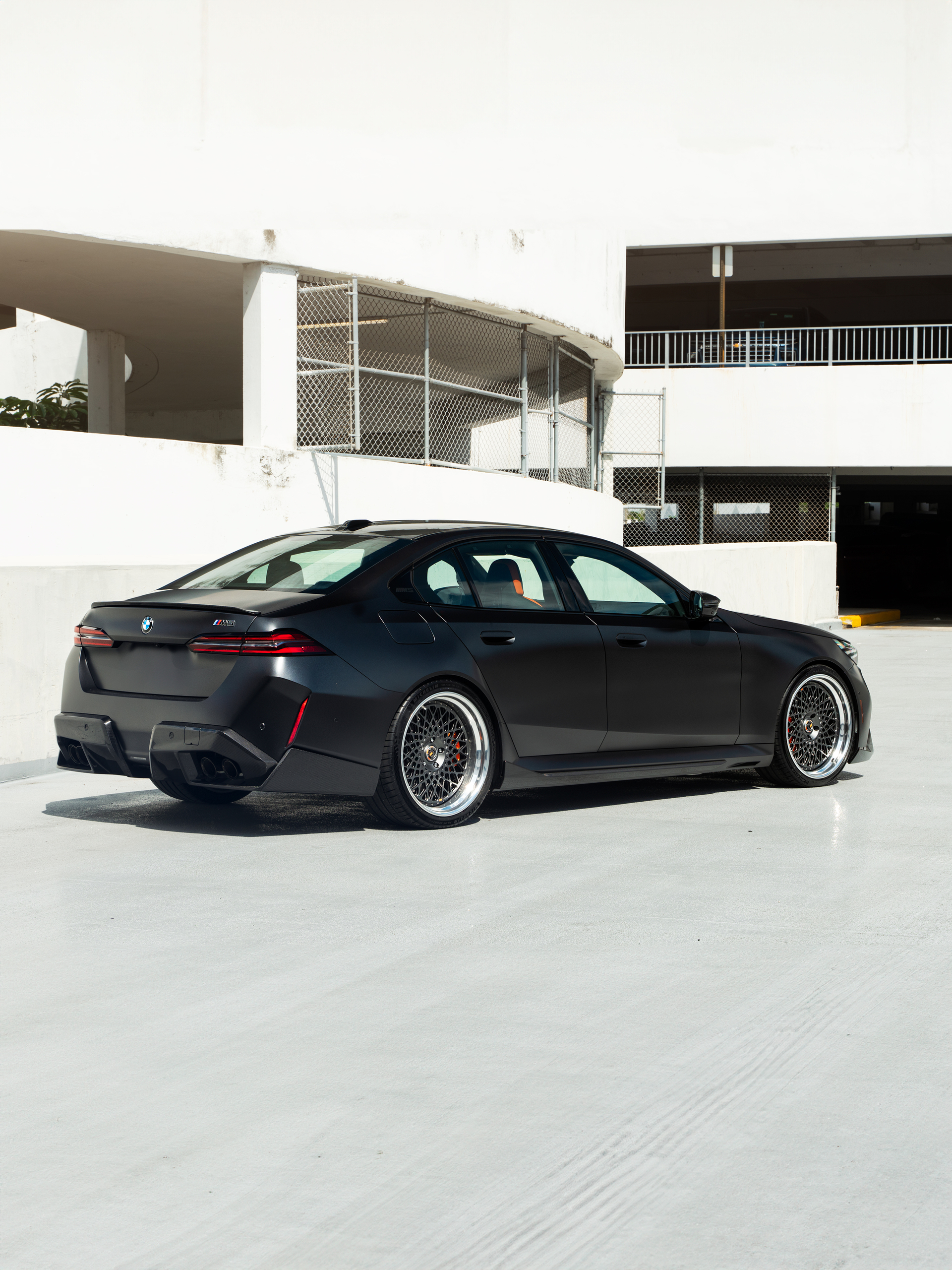 BMW G90 M5 on 1886 Wheels