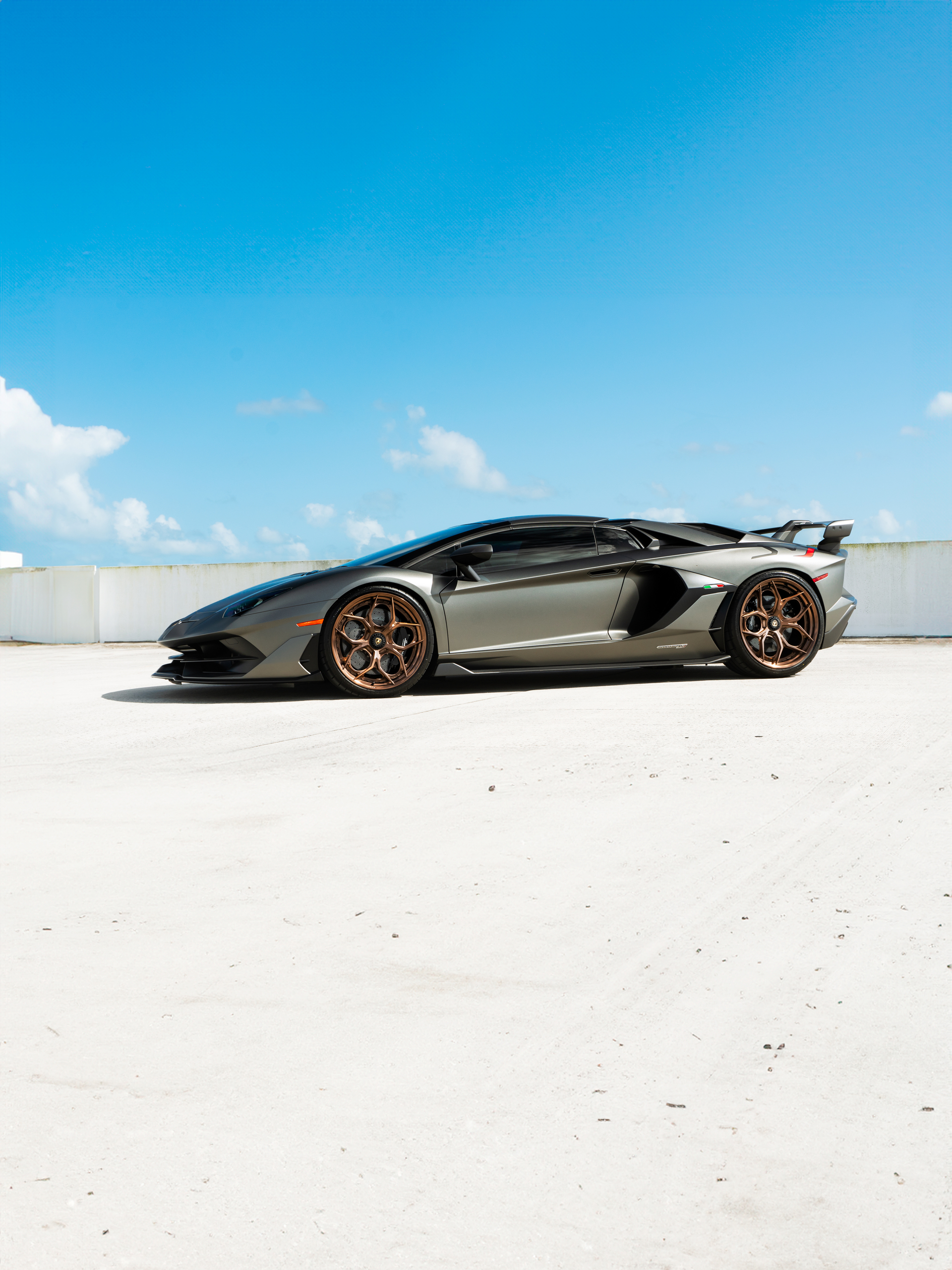 Lamborghini Aventador SVJ Roadster on HRE S111SC
