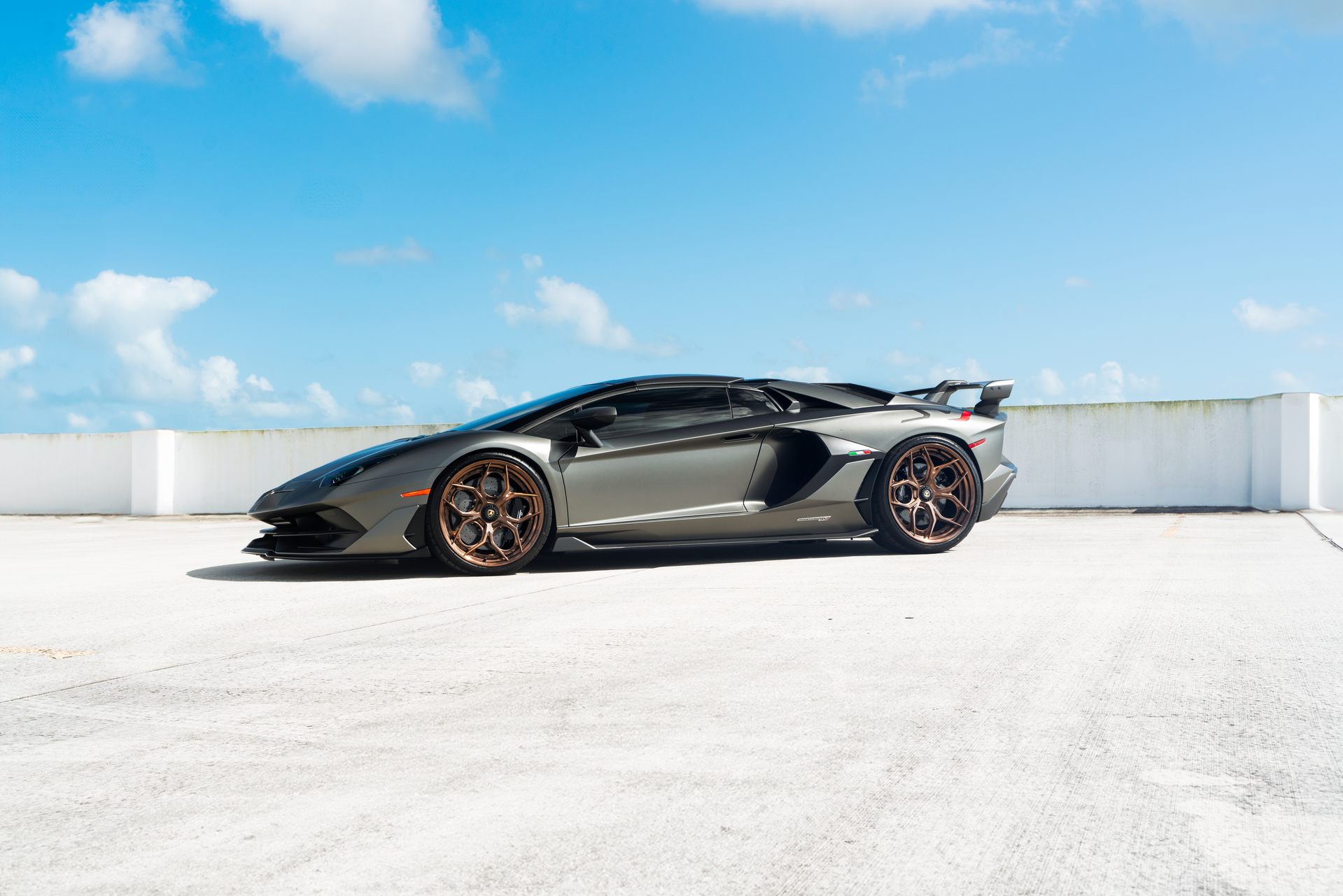 Lamborghini Aventador SVJ Roadster on HRE S111SC