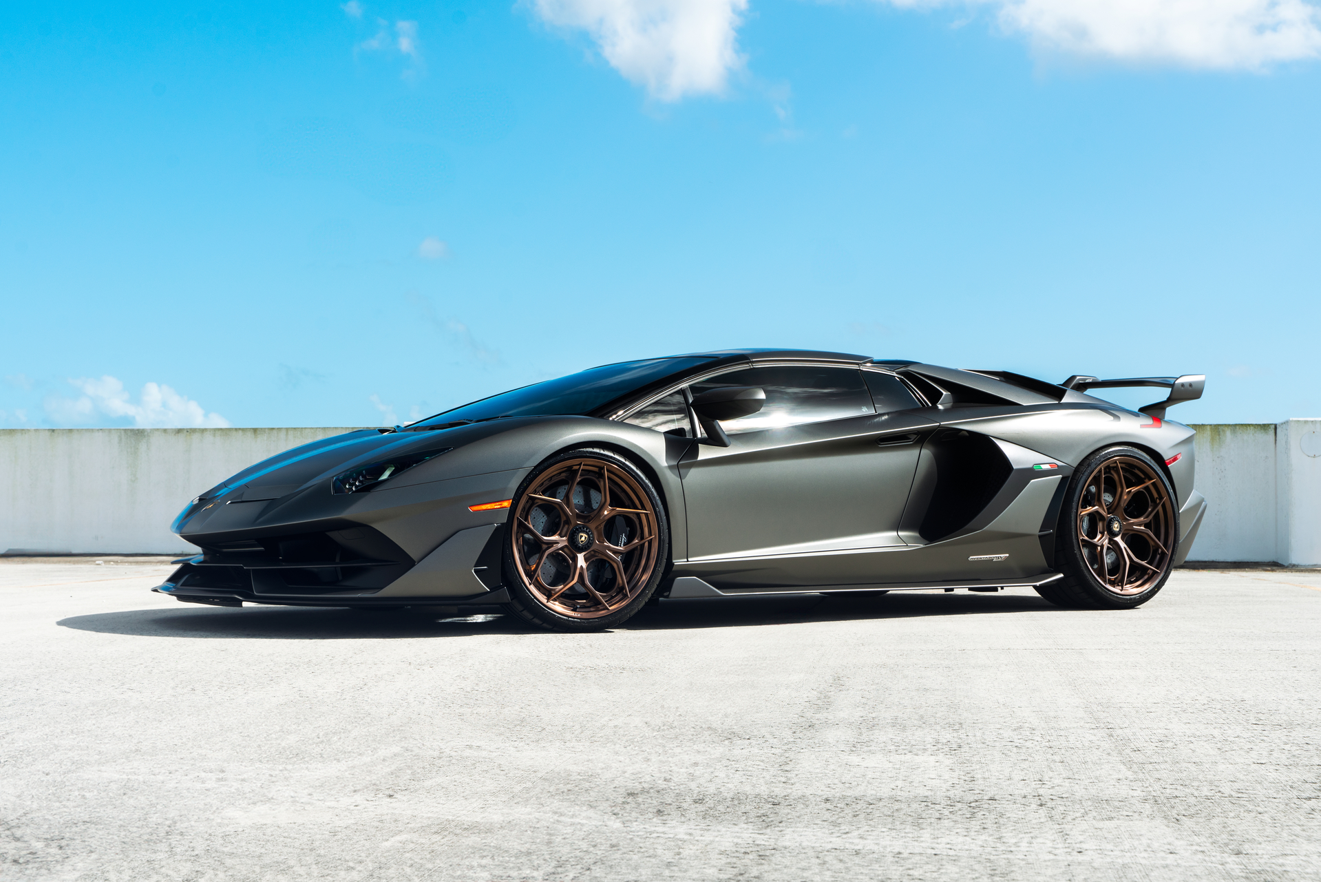 Lamborghini Aventador SVJ Roadster on HRE S111SC