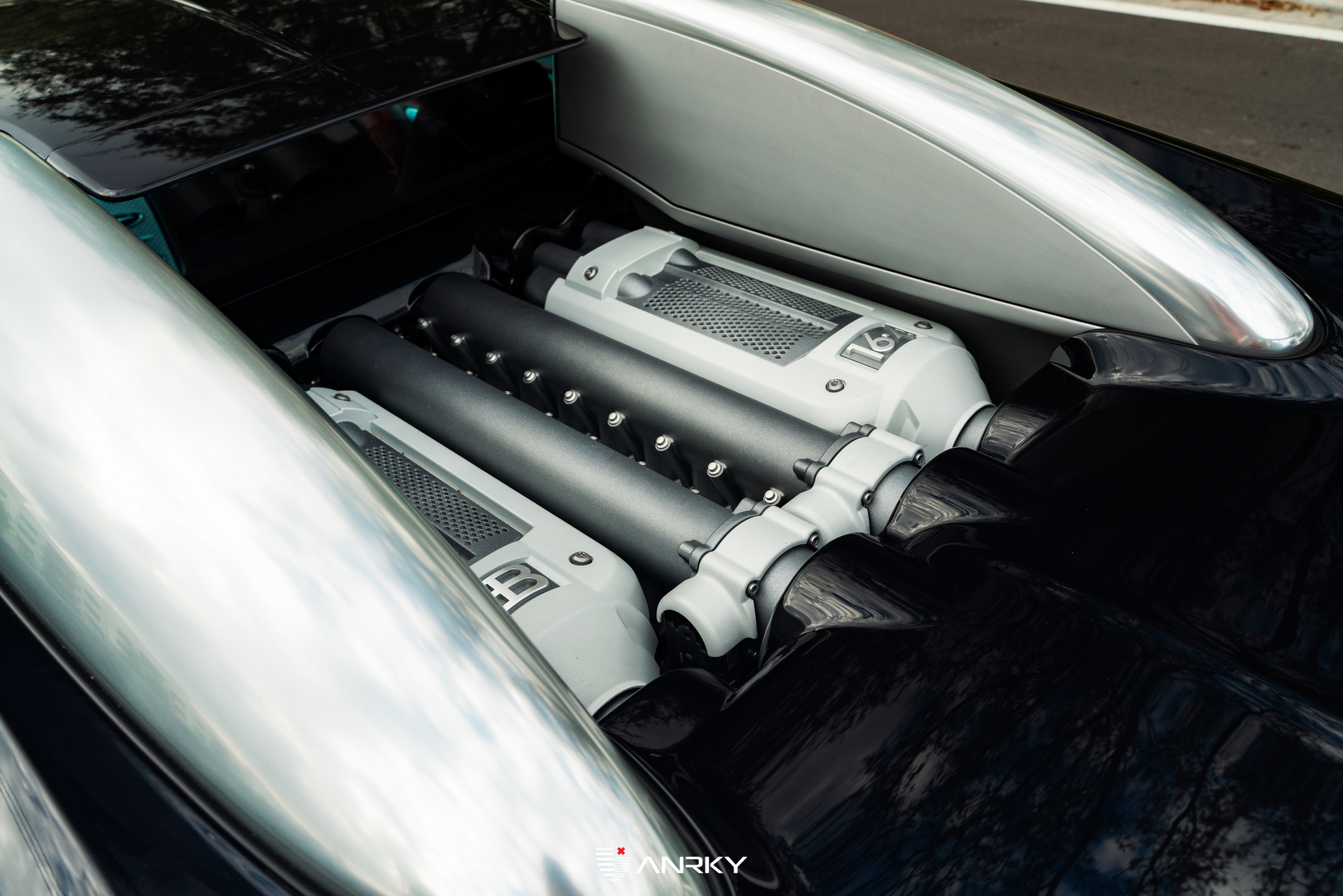 Bugatti Veyron | on ANRKY XR-105 | Frozen Polished Clear
