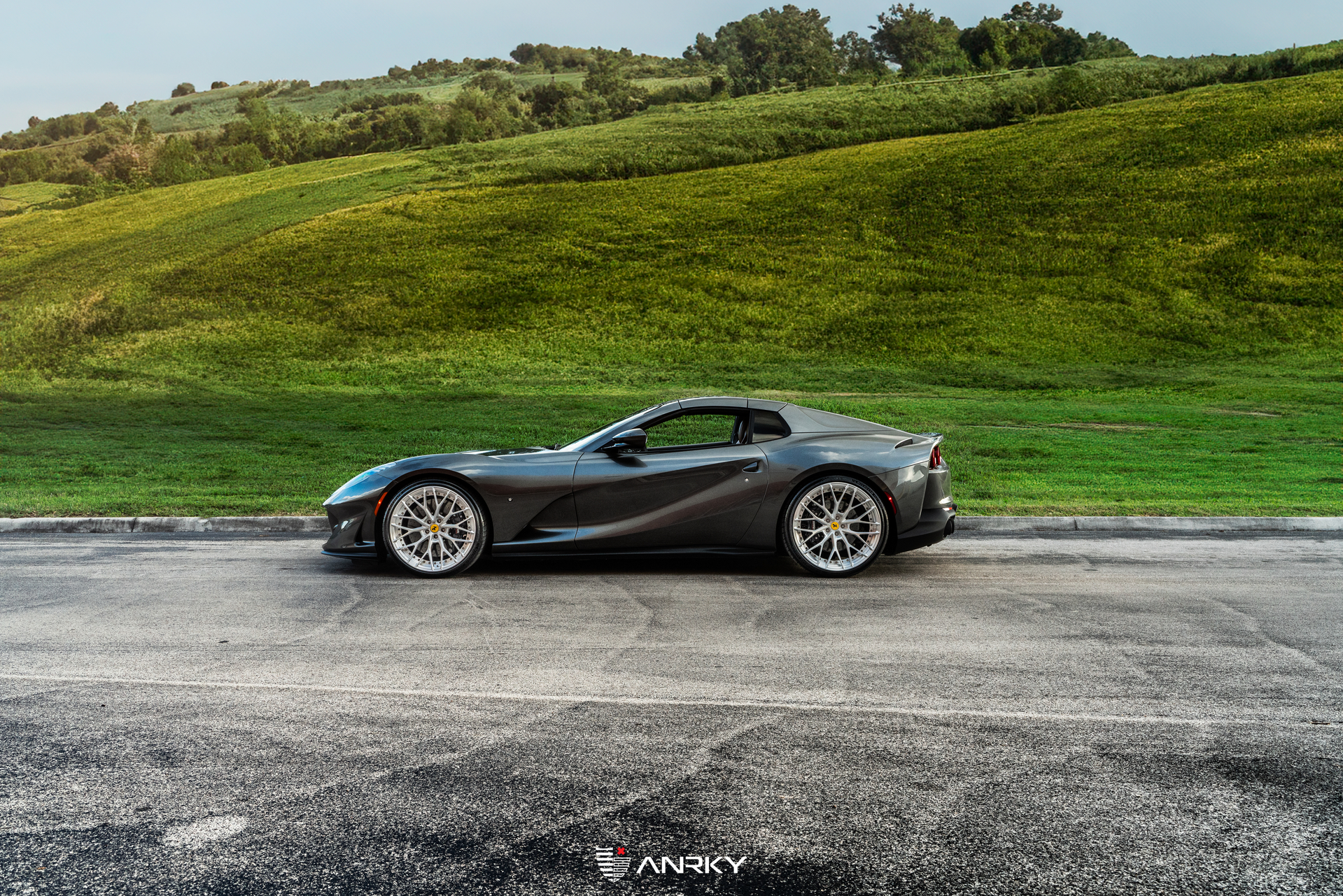 Ferrari 812 | Grigio Silver Stone | on ANRKY AN20 | Brushed Clear
