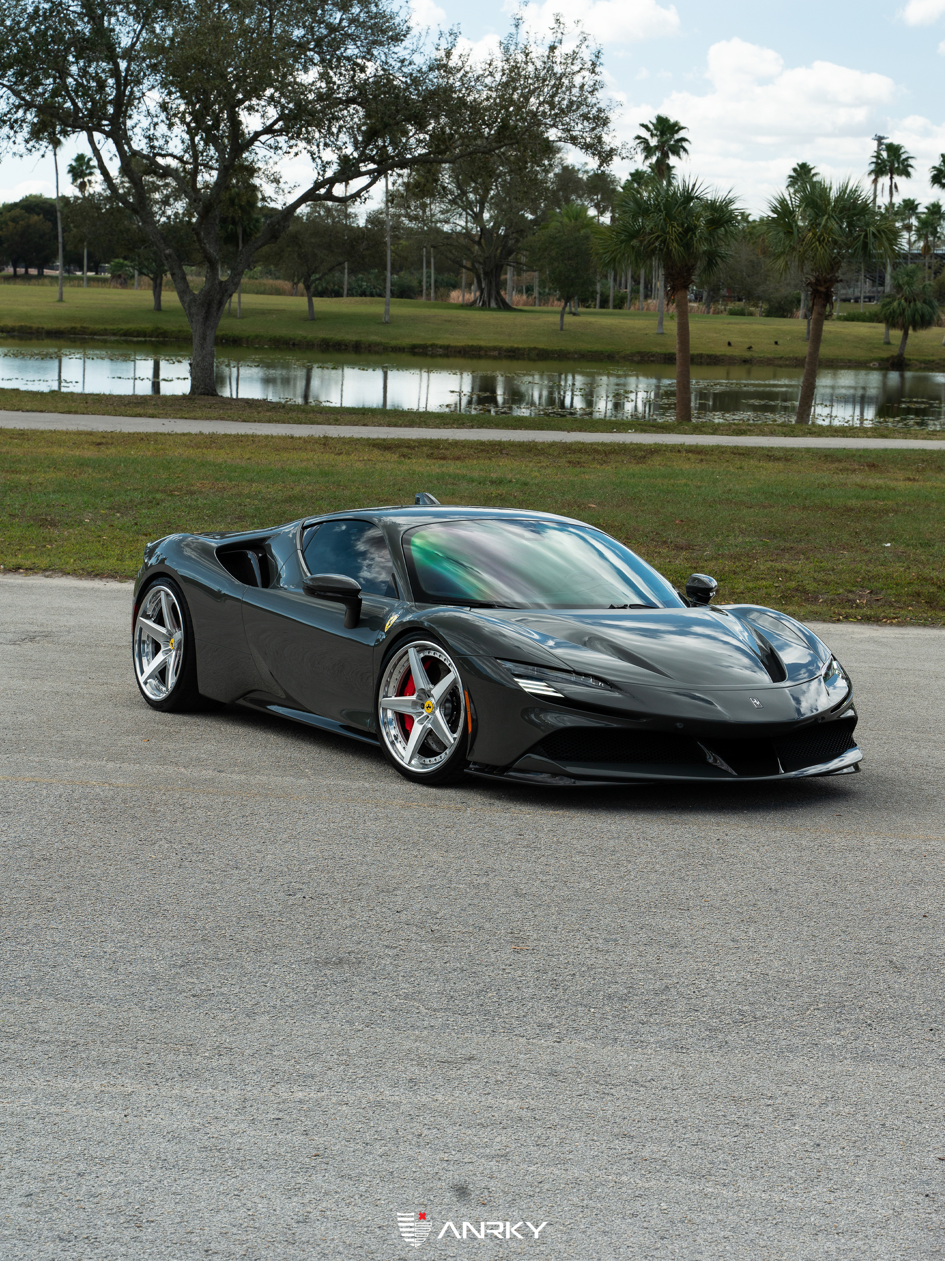 Ferrari SF90 Stradale | Grigio Medio | ANRKY RS5.3 | Brushed Clear