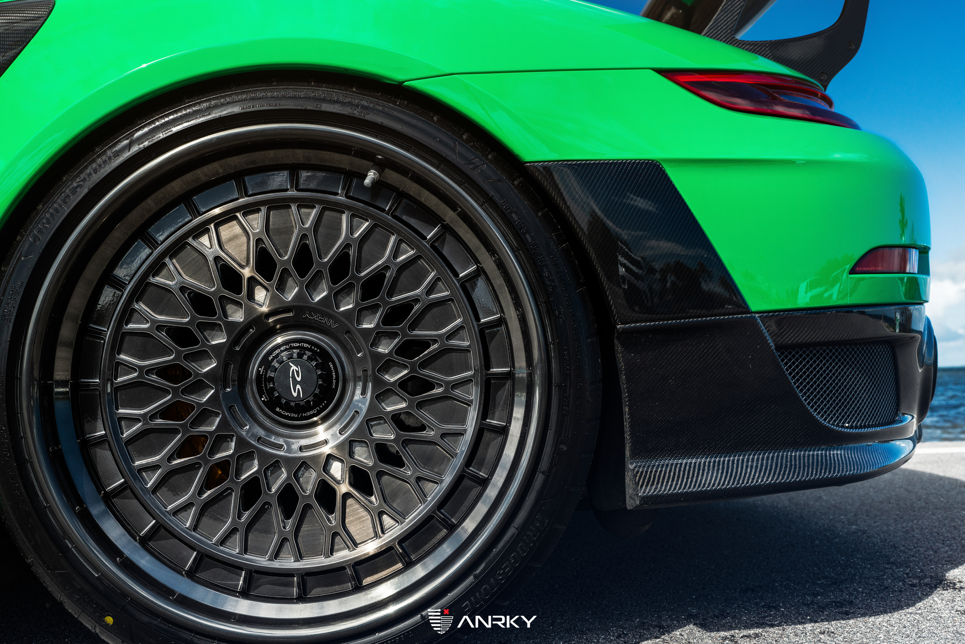 Porsche 991 GT2RS | Lizard Green | on ANRKY RS7.3 + AEROSport | Brushed Smoke