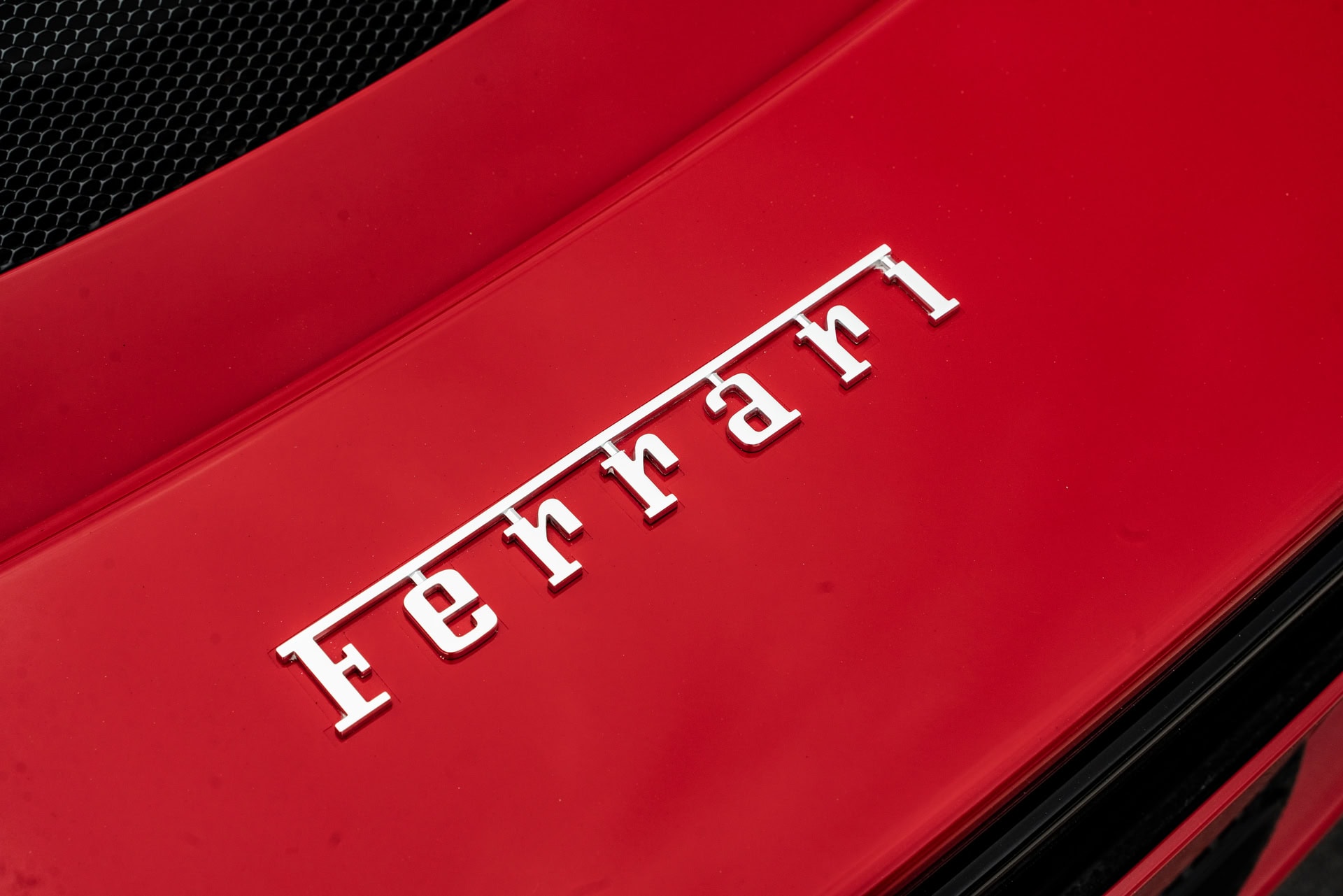 Ferrari 296 GTS | Rosso Corsa | on HRE 520 FMR Classic | Gloss Charcoal