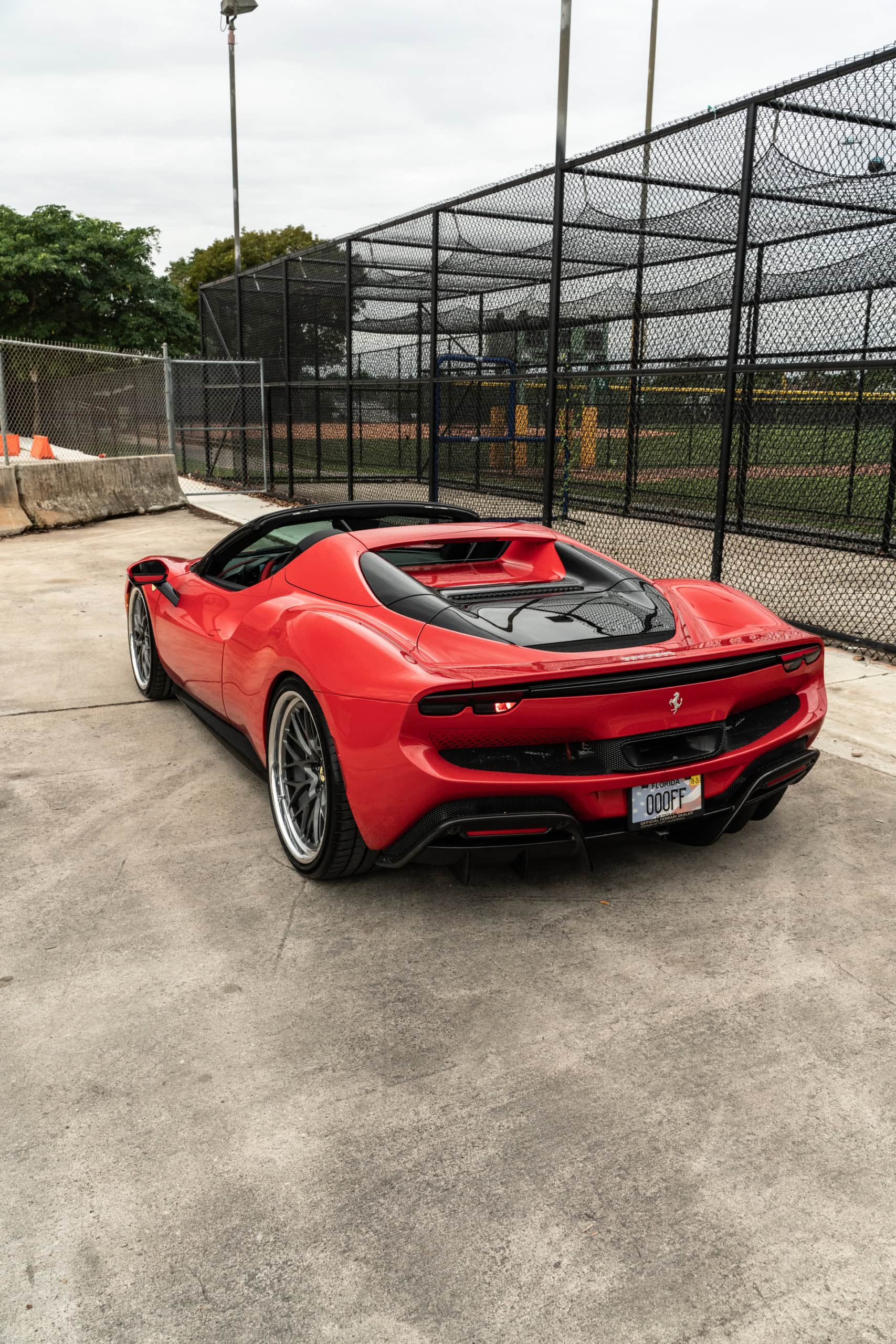 Ferrari 296 GTS | Rosso Corsa | on HRE 520 FMR Classic | Gloss Charcoal