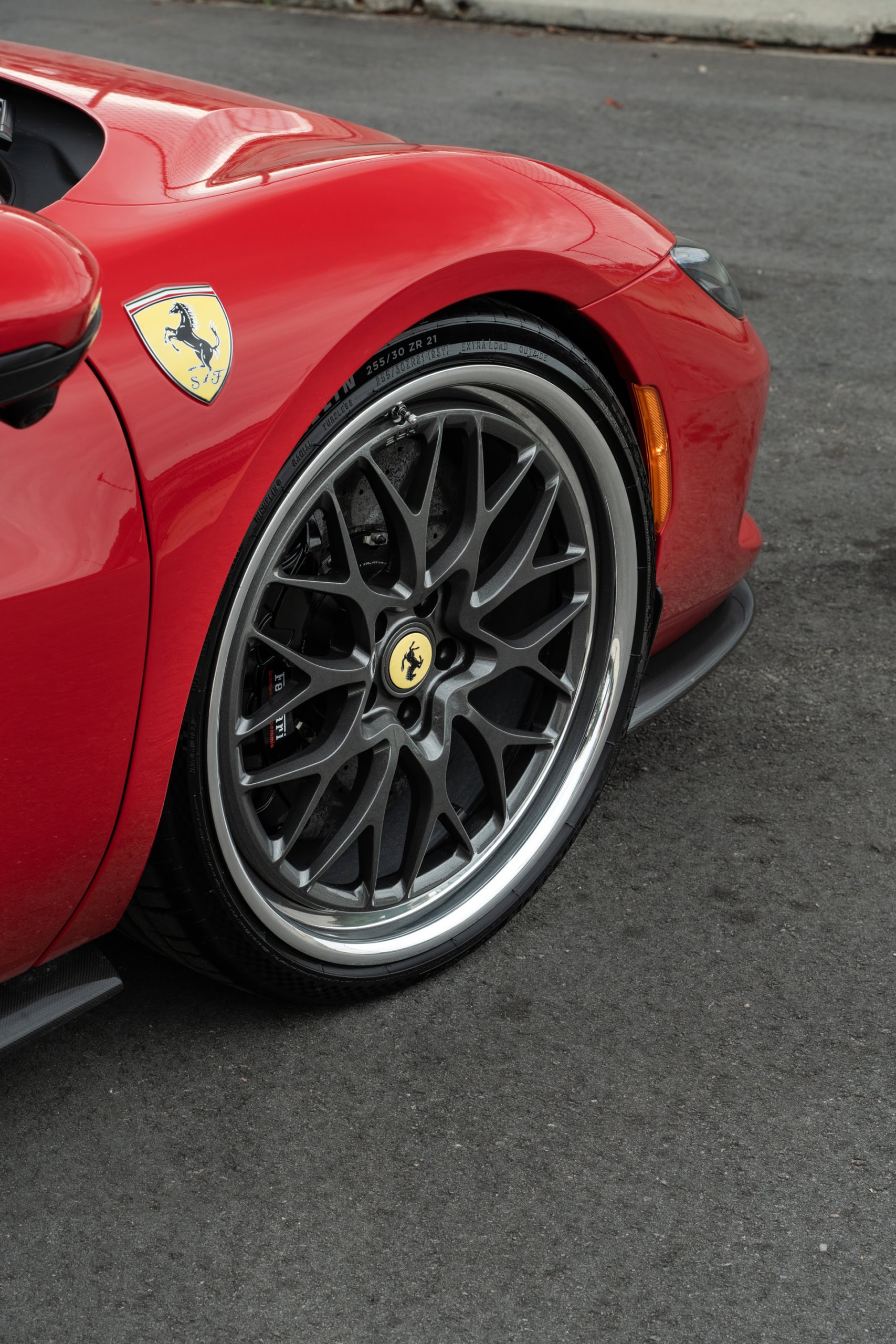 Ferrari 296 GTS | Rosso Corsa | on HRE 520 FMR Classic | Gloss Charcoal