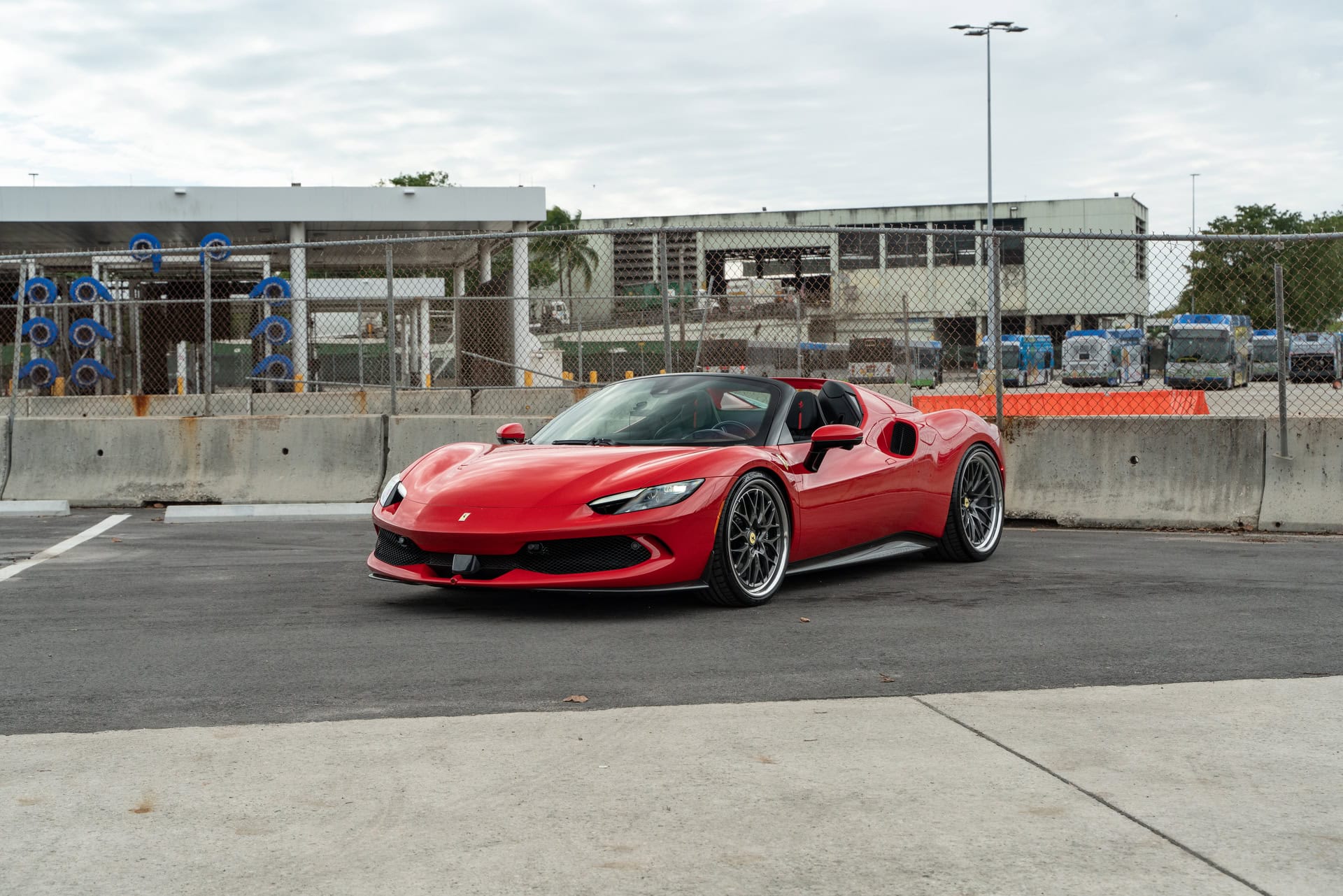 Ferrari 296 GTS | Rosso Corsa | on HRE 520 FMR Classic | Gloss Charcoal
