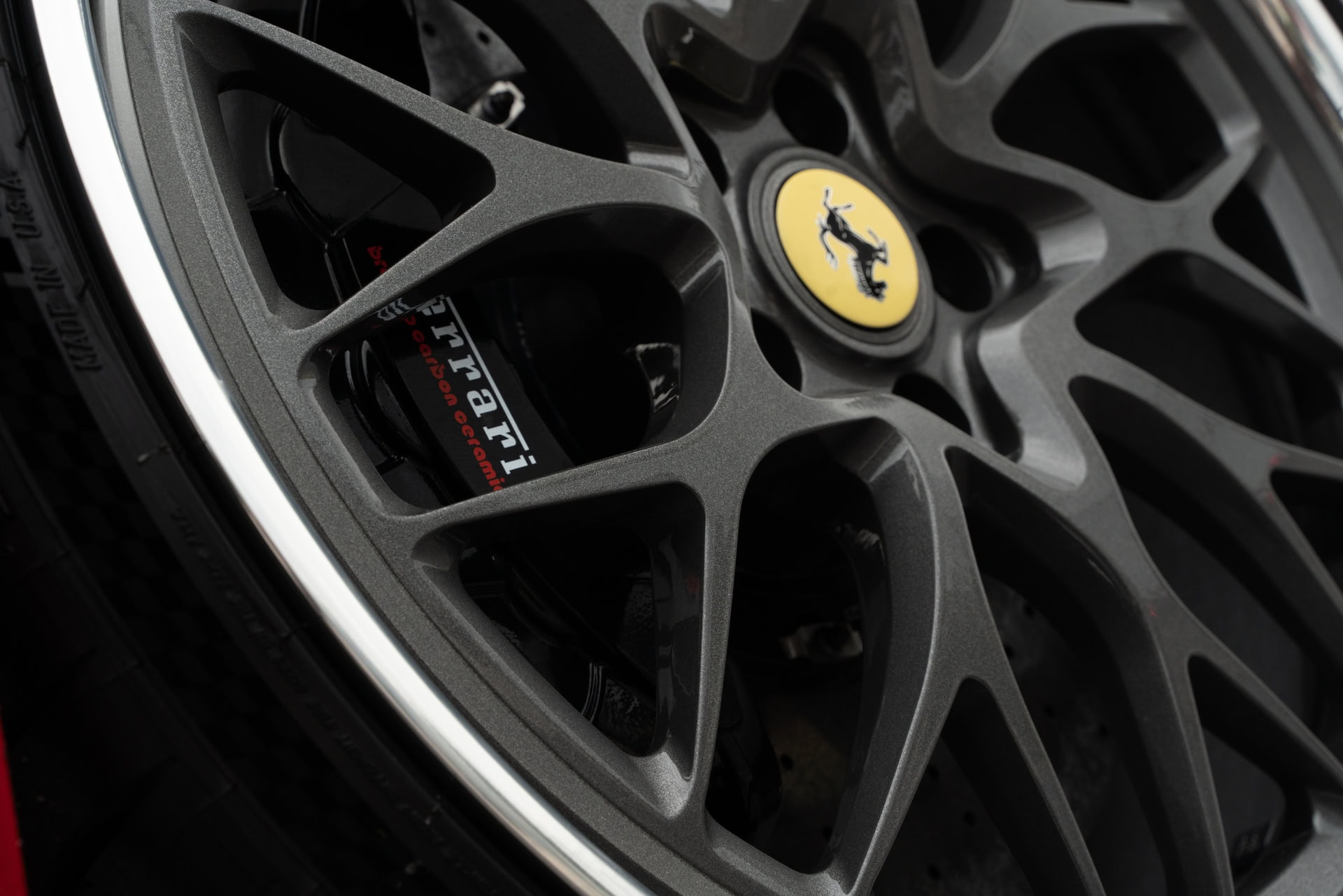 Ferrari 296 GTS | Rosso Corsa | on HRE 520 FMR Classic | Gloss Charcoal