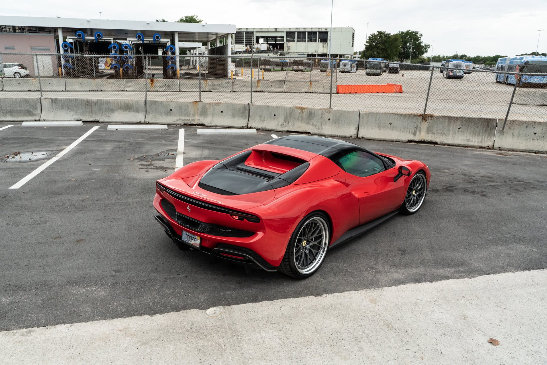 Ferrari 296 GTS | Rosso Corsa | on HRE 520 FMR Classic | Gloss Charcoal