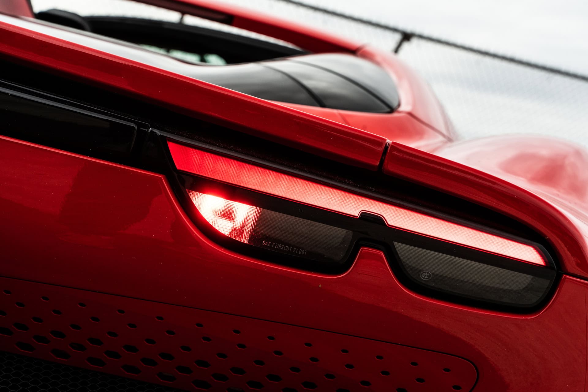 Ferrari 296 GTS | Rosso Corsa | on HRE 520 FMR Classic | Gloss Charcoal