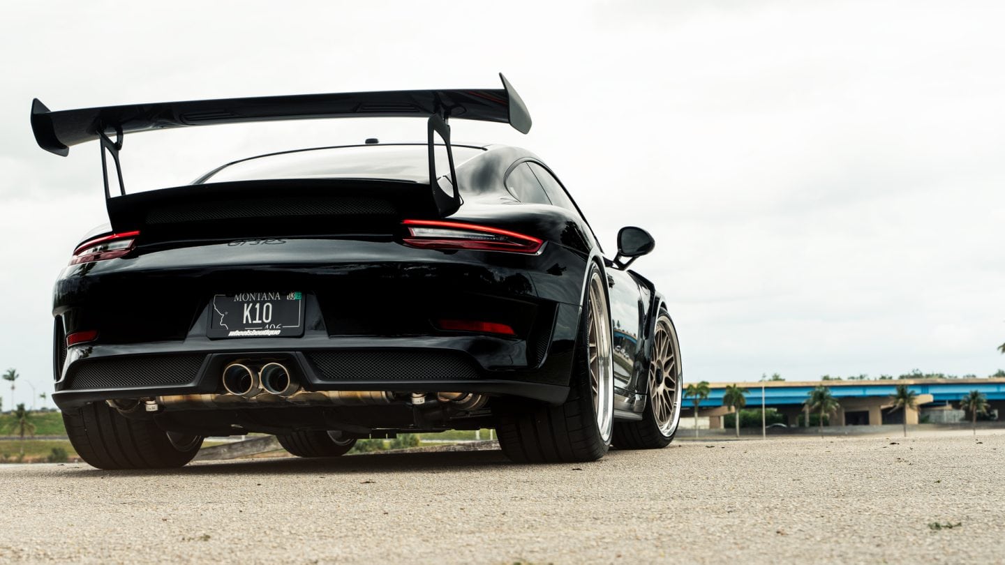 Porsche 991 GT3RS on HRE 300 Classics White Gold