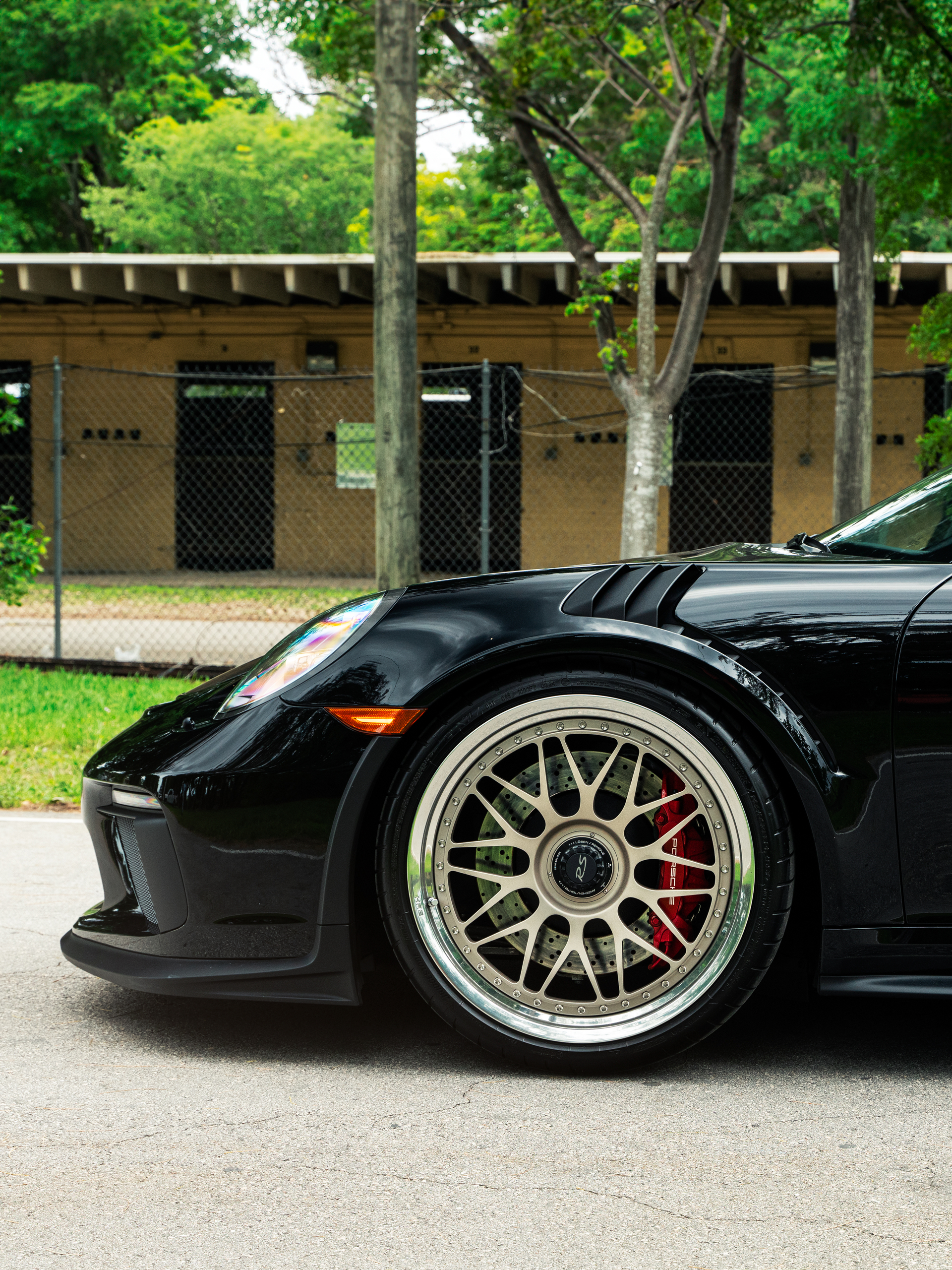 Porsche 991 GT3RS on HRE 300 Classics White Gold