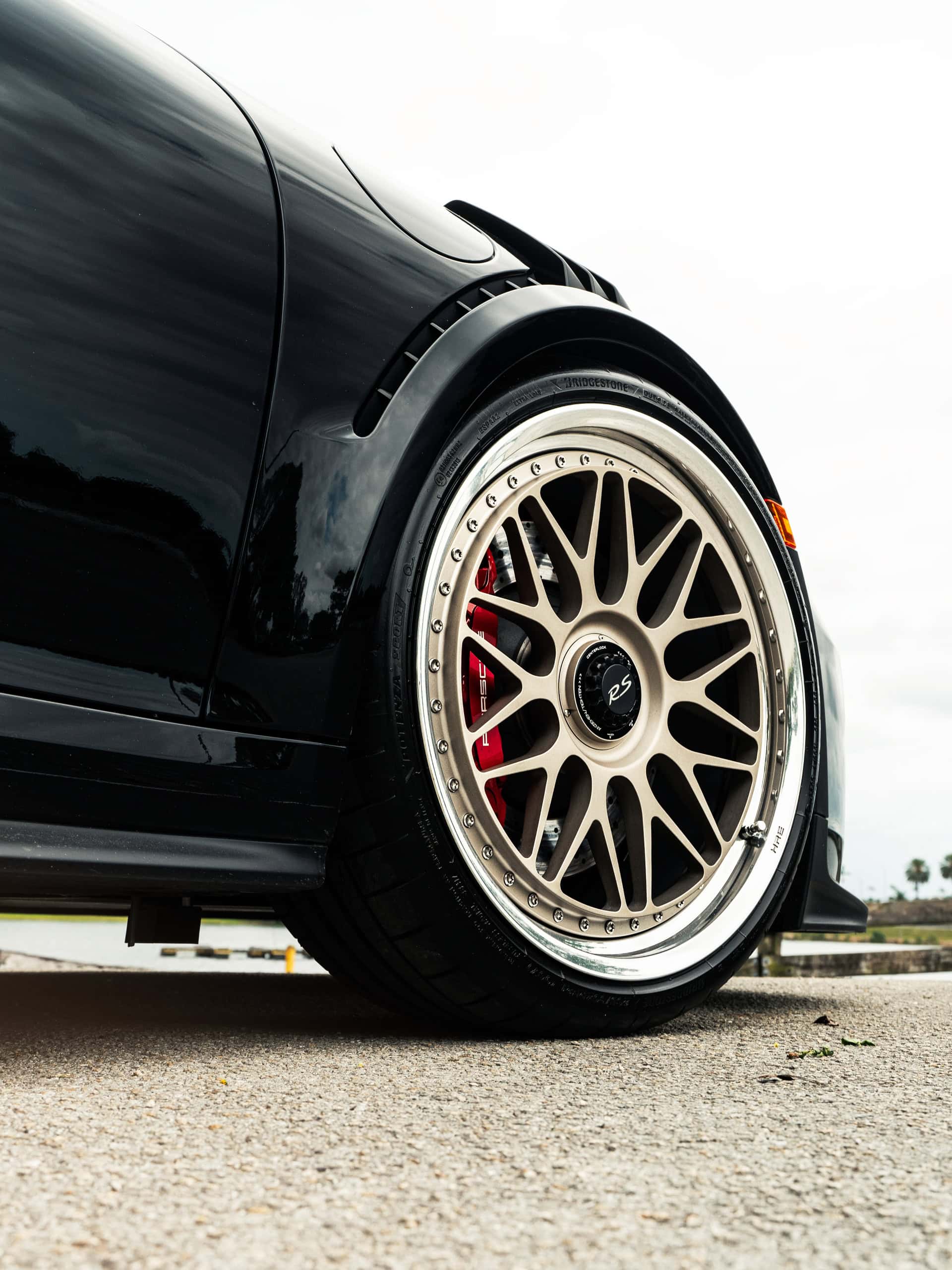 Porsche 991 GT3RS on HRE 300 Classics White Gold