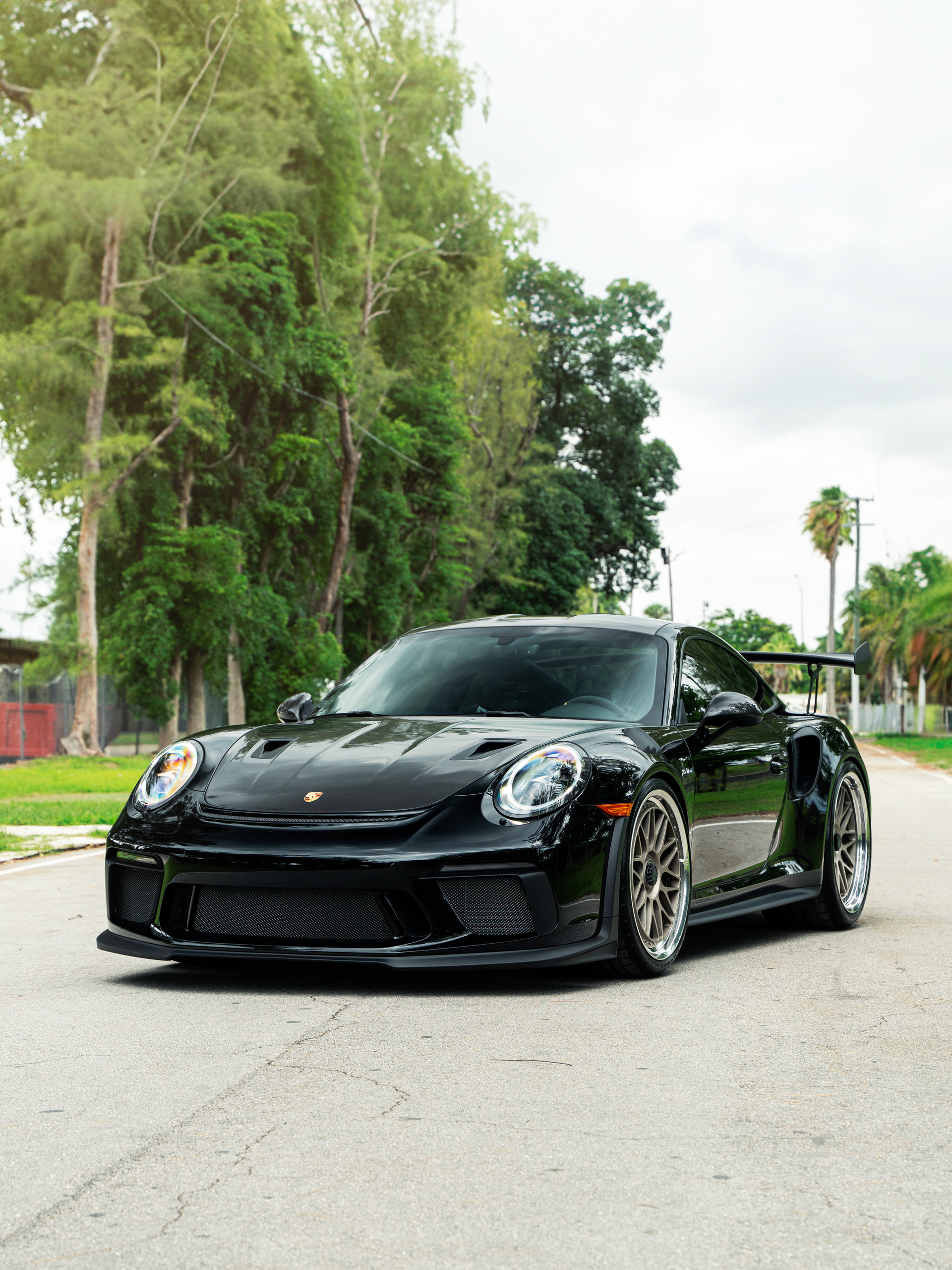Porsche 991 GT3RS on HRE 300 Classics White Gold