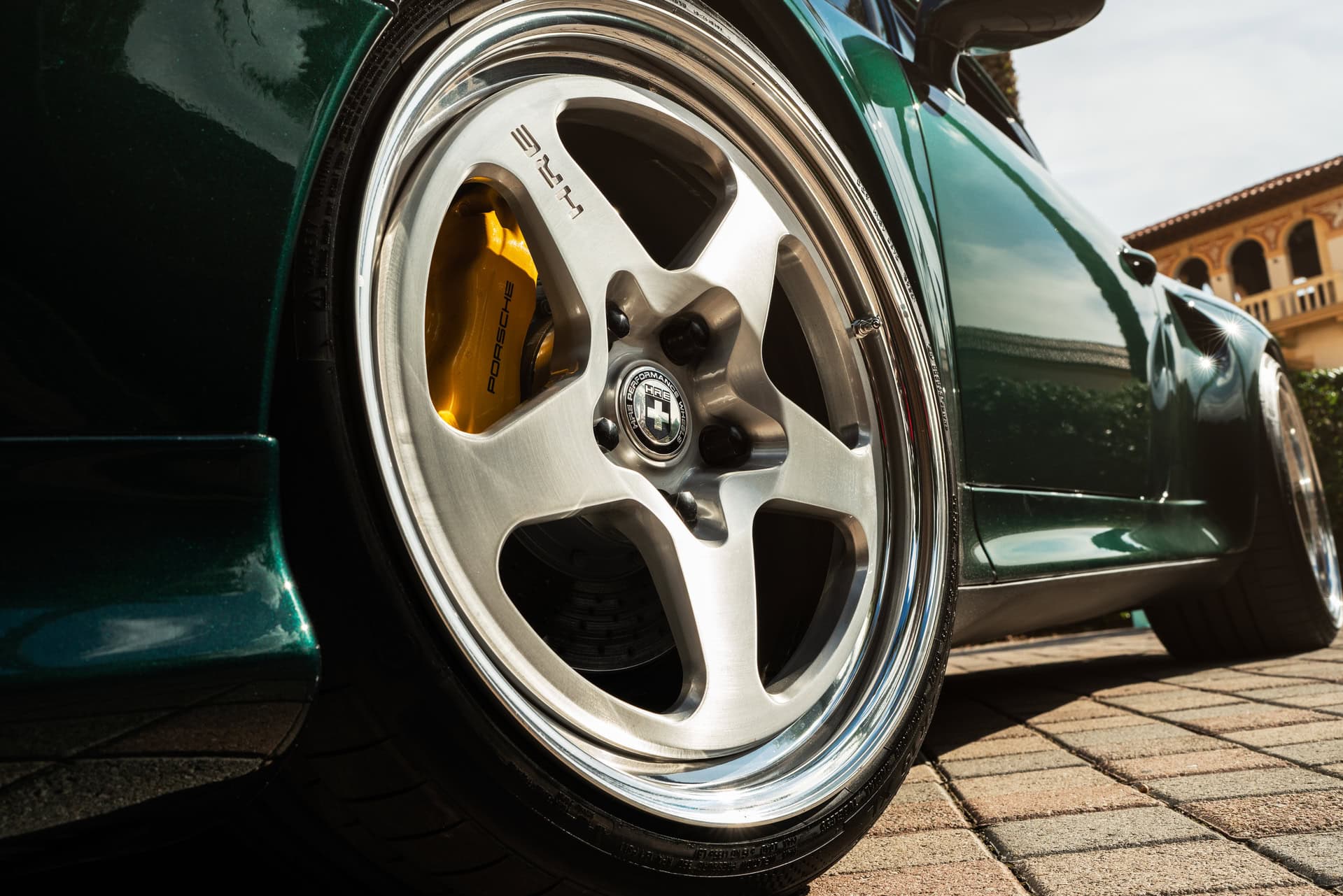 Porsche 993 Turbo S | British Racing Green | on HRE 527 S | Brushed Clear