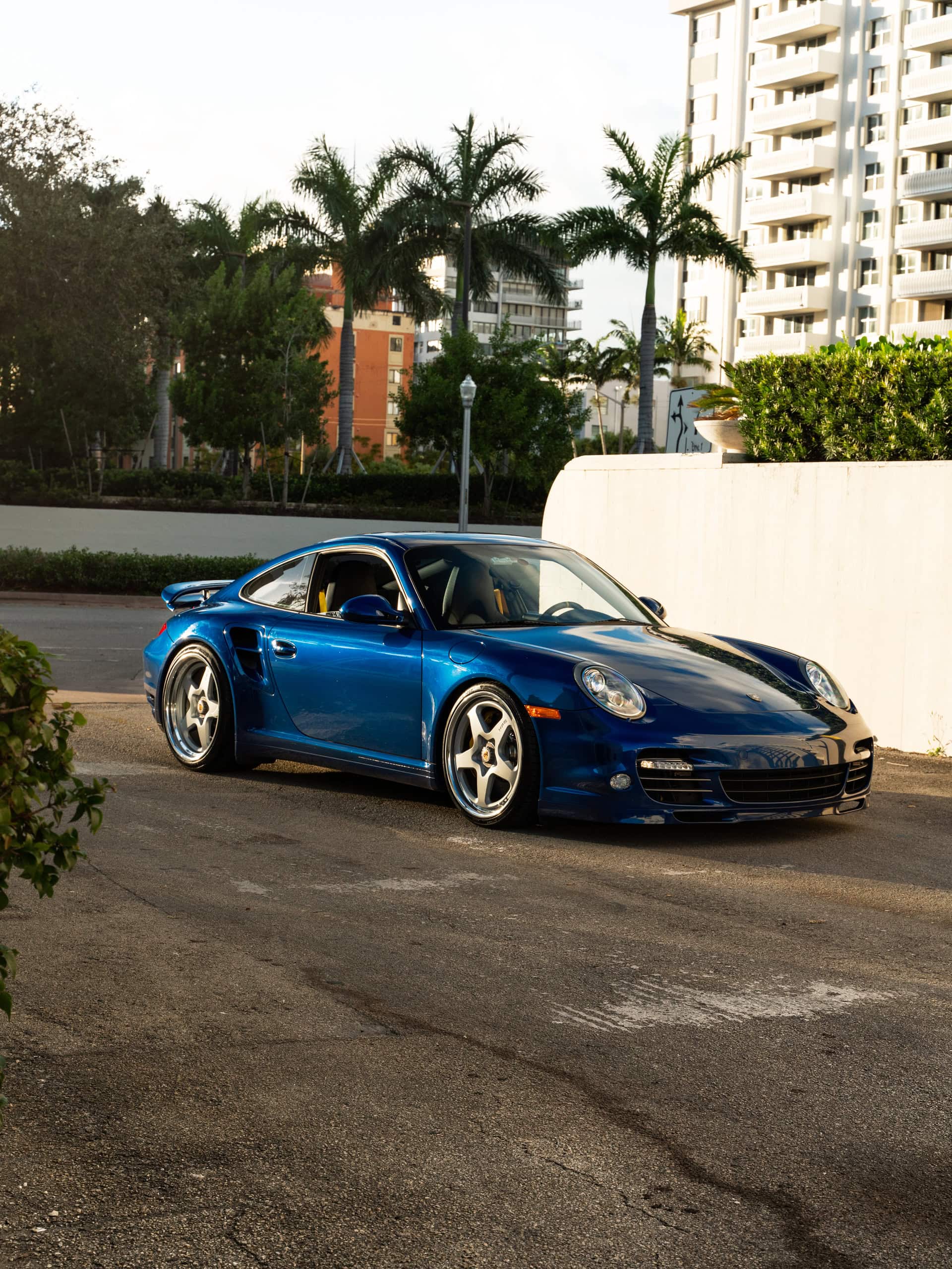 Porsche 997 Turbo | Aqua Blue Metallic | HRE 527 FMR | Satin Silver