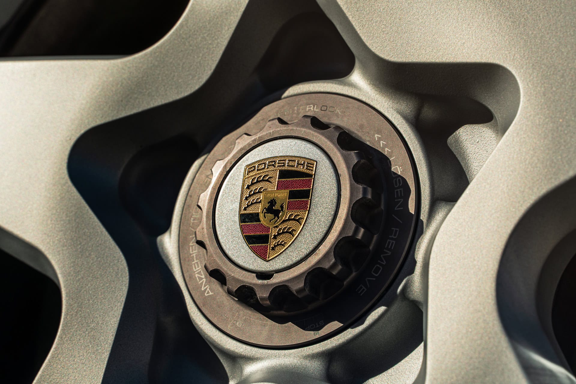Porsche 997 Turbo | Aqua Blue Metallic | HRE 527 FMR | Satin Silver