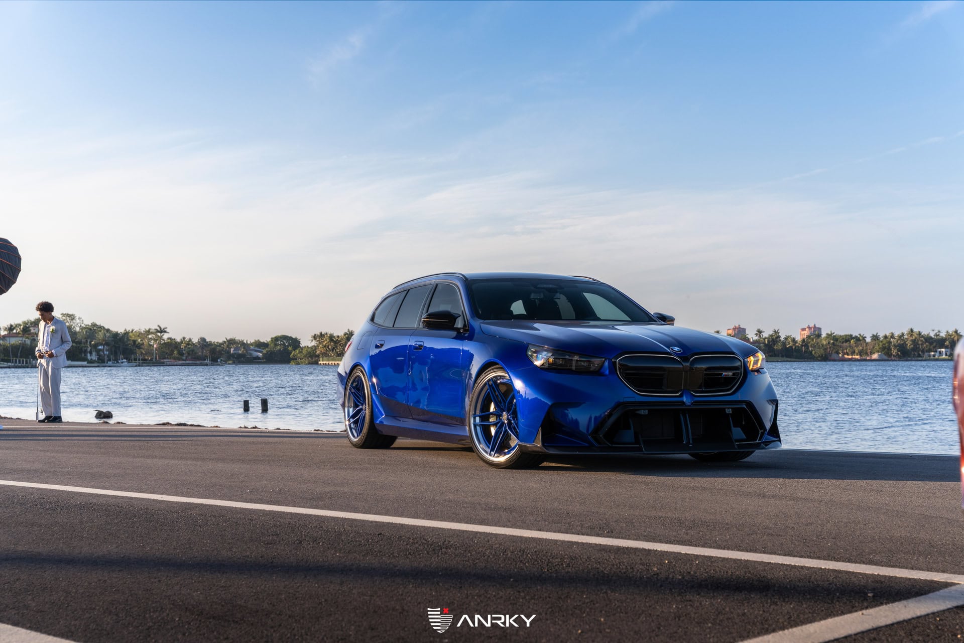 Photo 36 of G99 BMW M5 Touring | ANRKY XR-370 | Marina Bay Blue