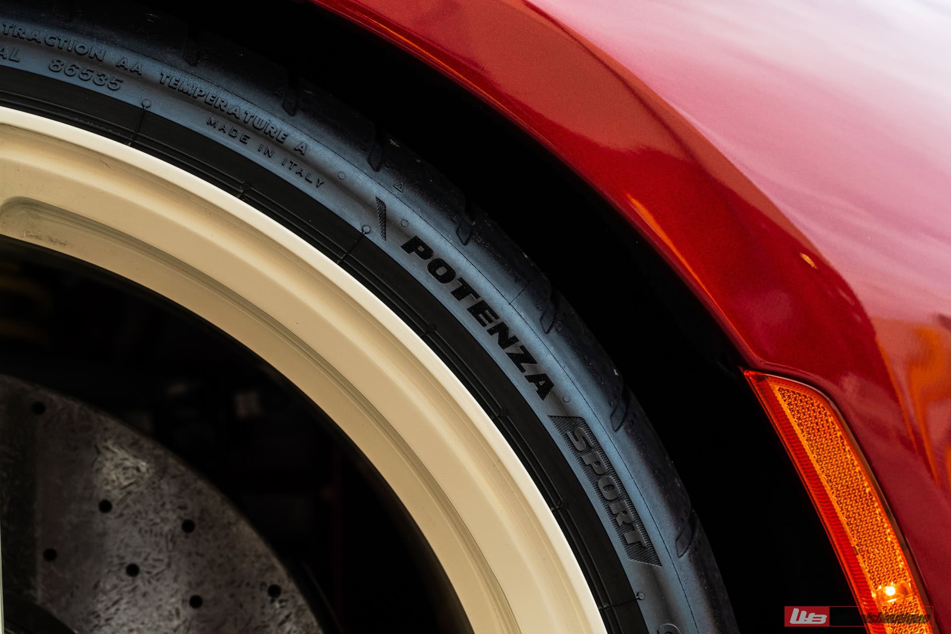 Ferrari 488 Pista | Rosso Fiorano | on ANRKY XR-107 | PPG Color Match: Sabbia Del Desierto 