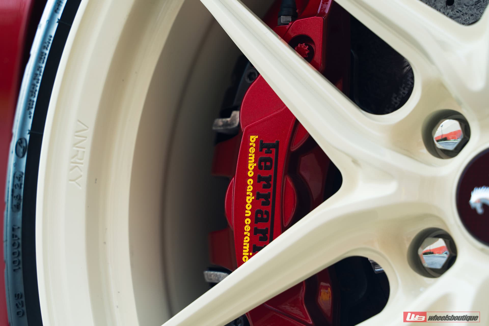 Ferrari 488 Pista | Rosso Fiorano | on ANRKY XR-107 | PPG Color Match: Sabbia Del Desierto 