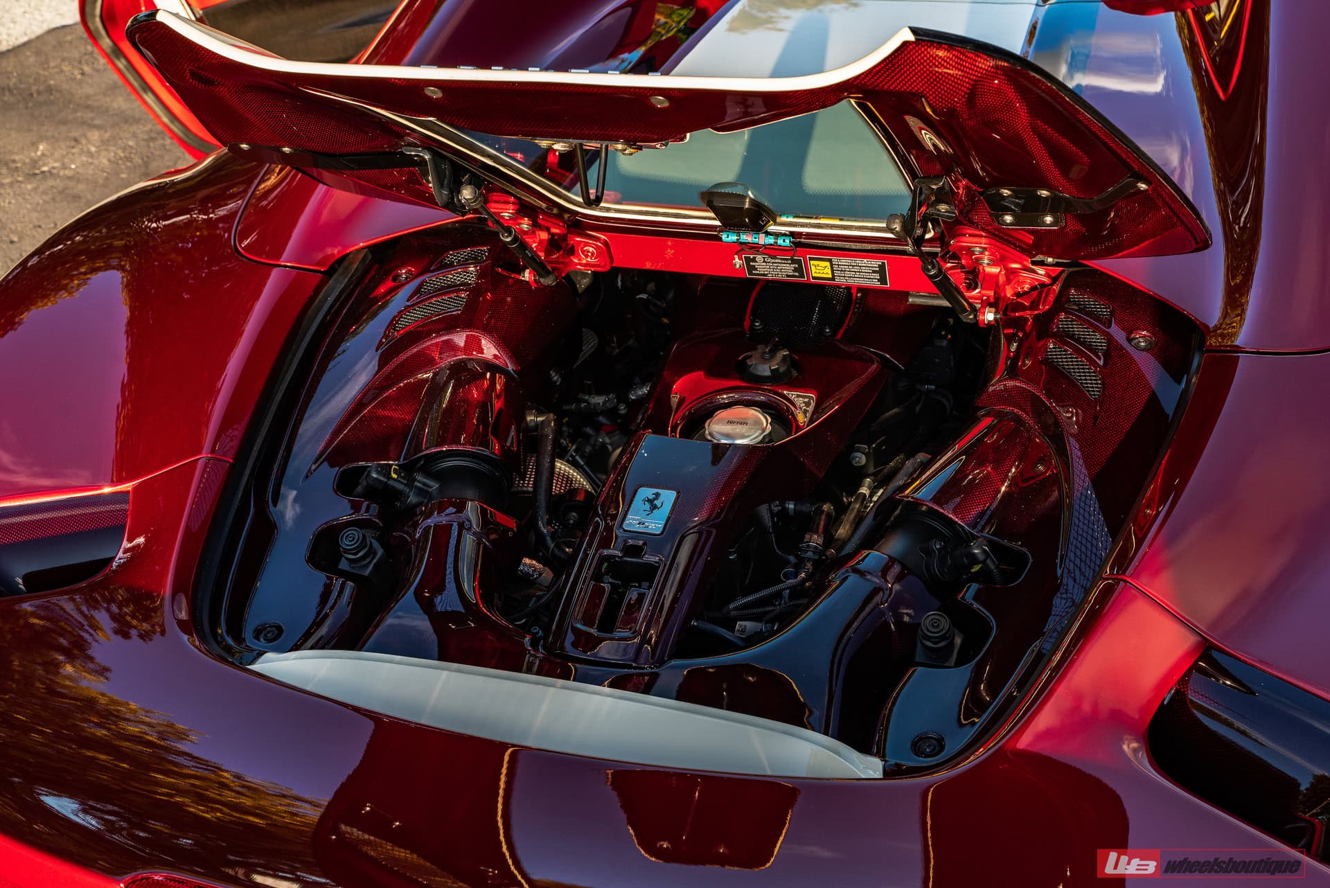 Photo 46 of Ferrari 488 Pista | Rosso Fiorano | on ANRKY XR-01 Ultralight | Brushed Clear