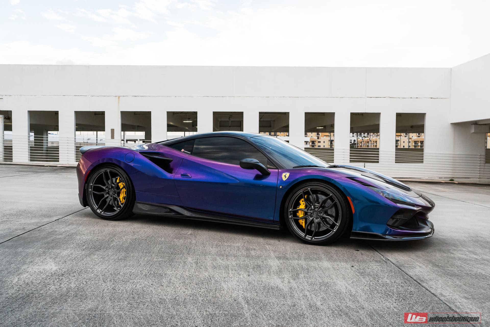 1016 Industries F8 | on ANRKY AN10 | Mirror Polished Smoke