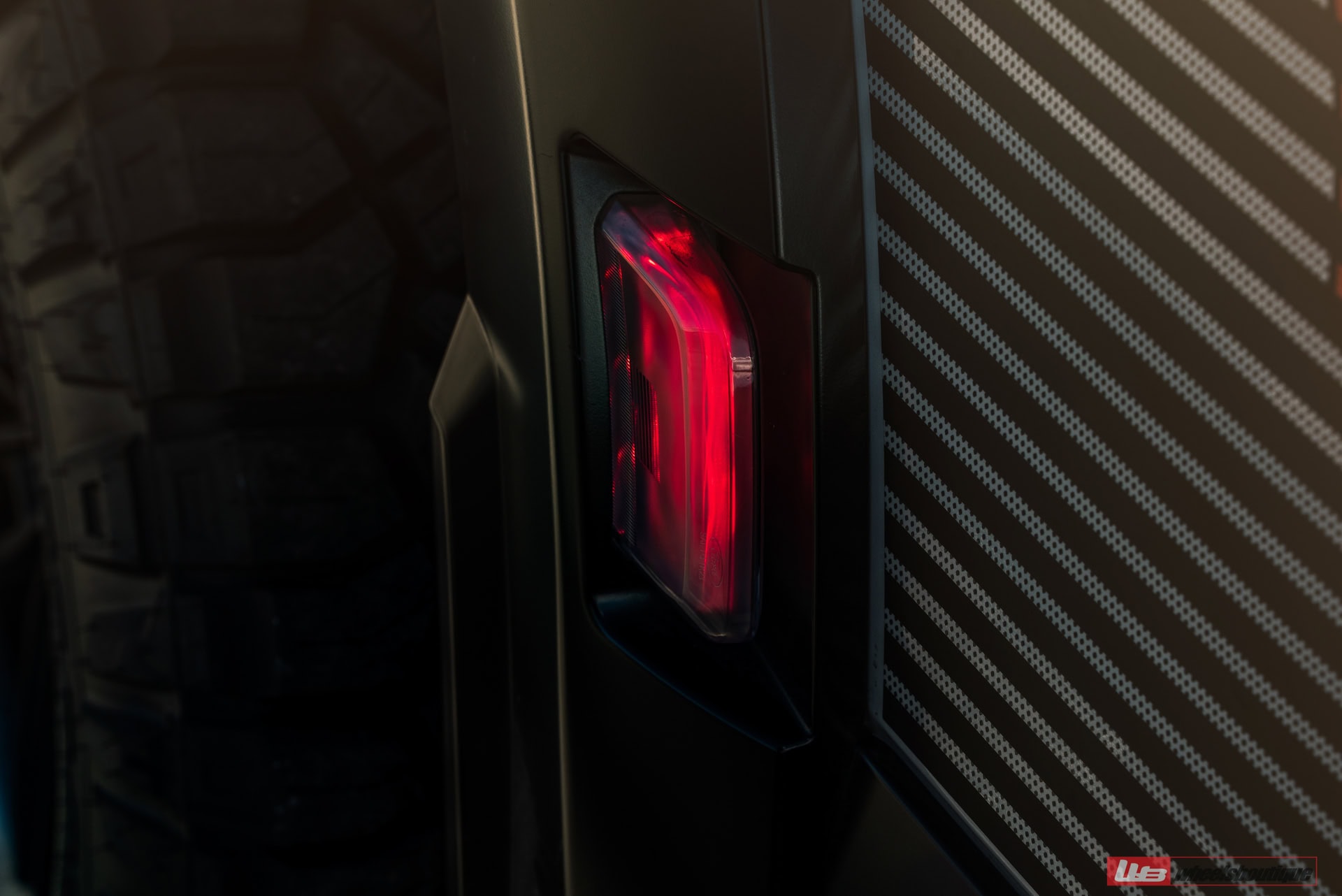 Ford F150 Raptor R | Space White Metallic | on ANRKY AN36-O | Satin Black