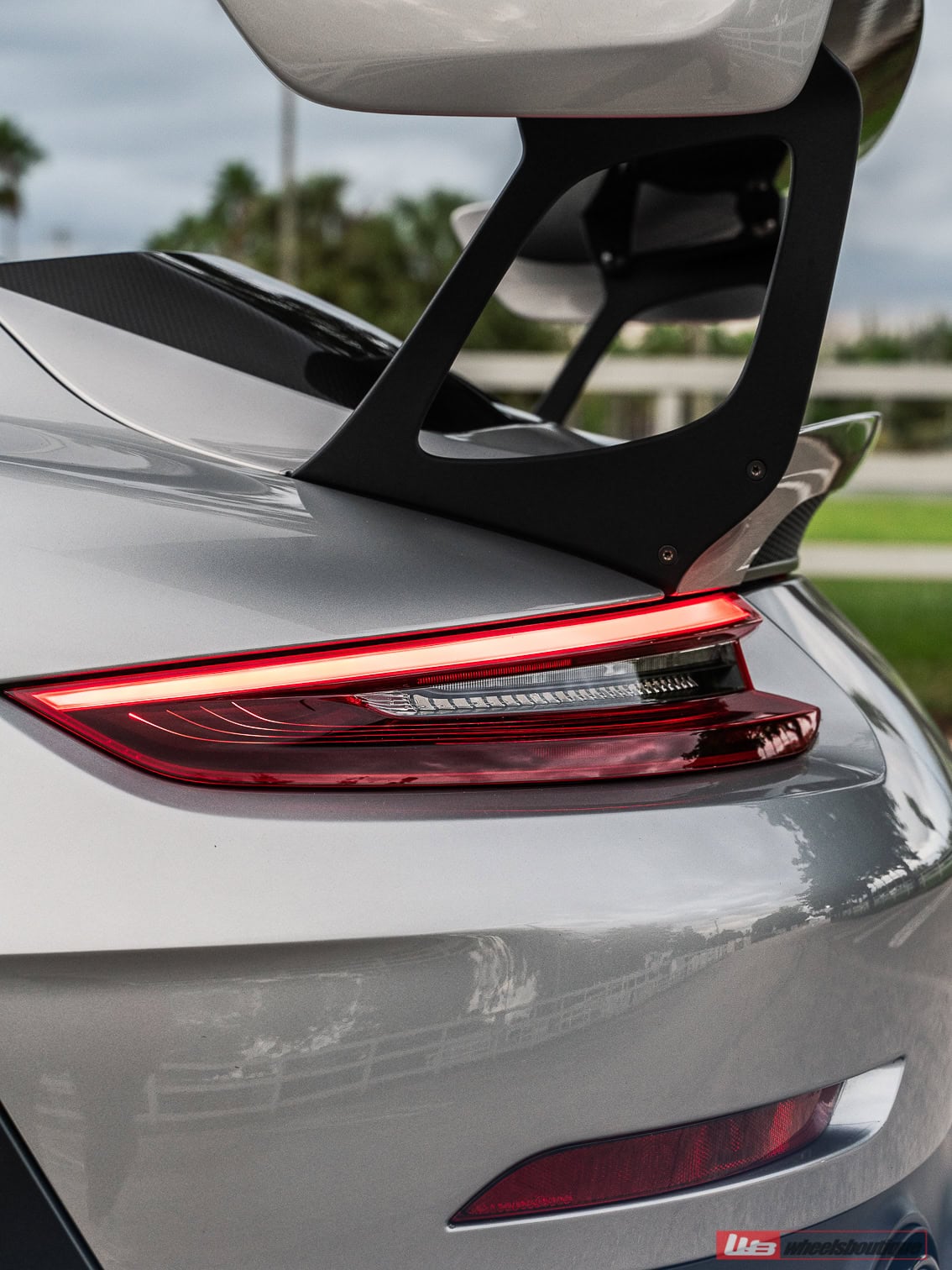 Porsche 991 GT2 RS | GT Silver | on AN10 + AN10 AEROSport | Polished Clear